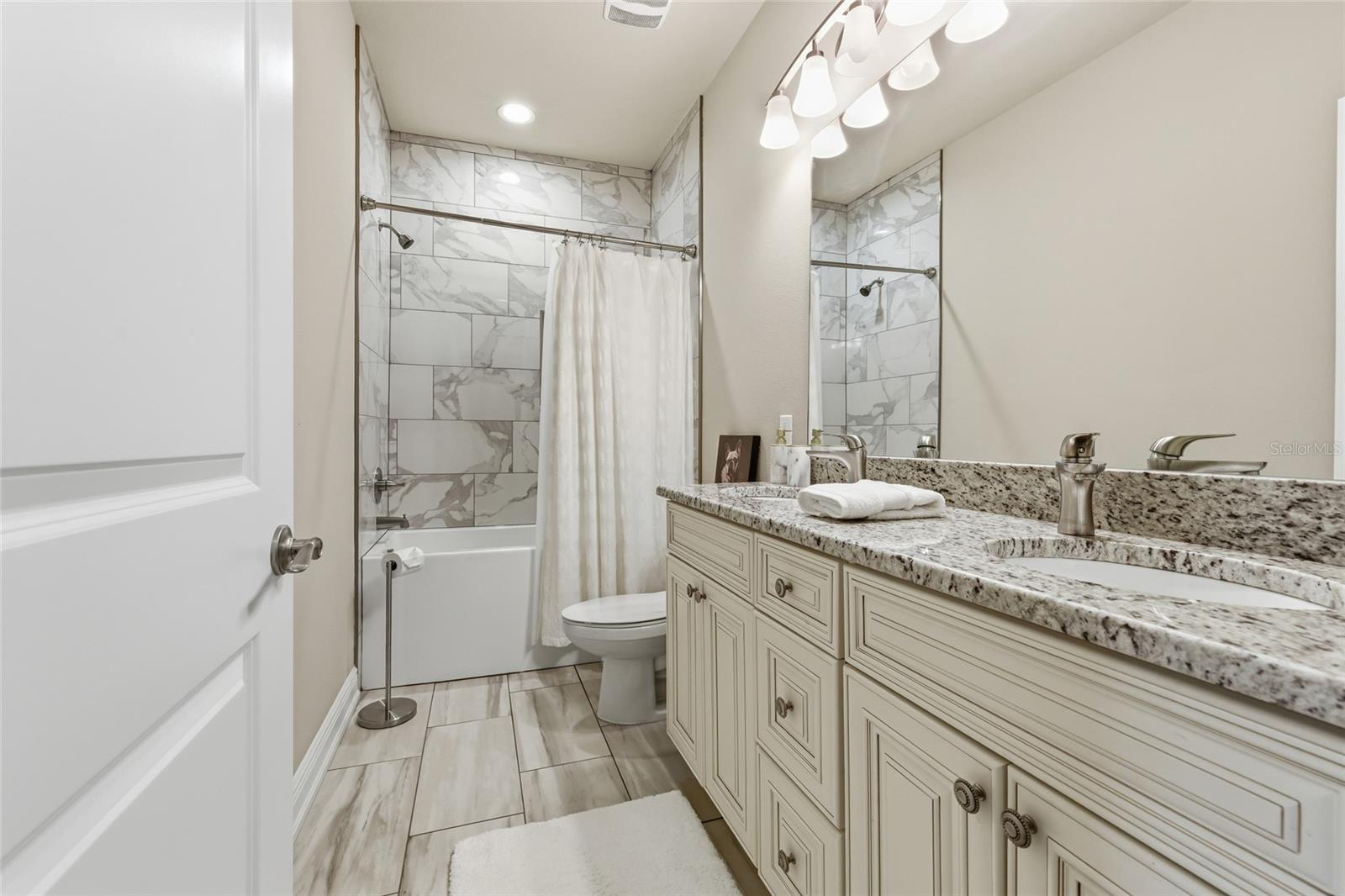 TERRA NOVA REVISED MAP W 27.5 FT OF LOT 11 BLOCK1 - Residential