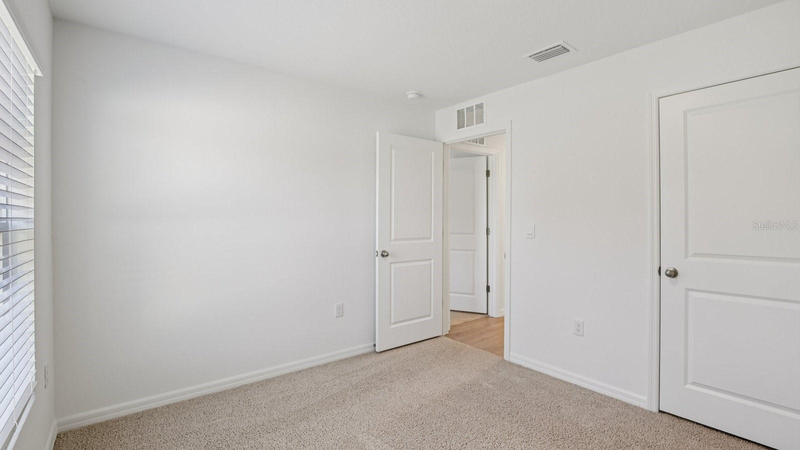 EAST REGNAS - Residential
