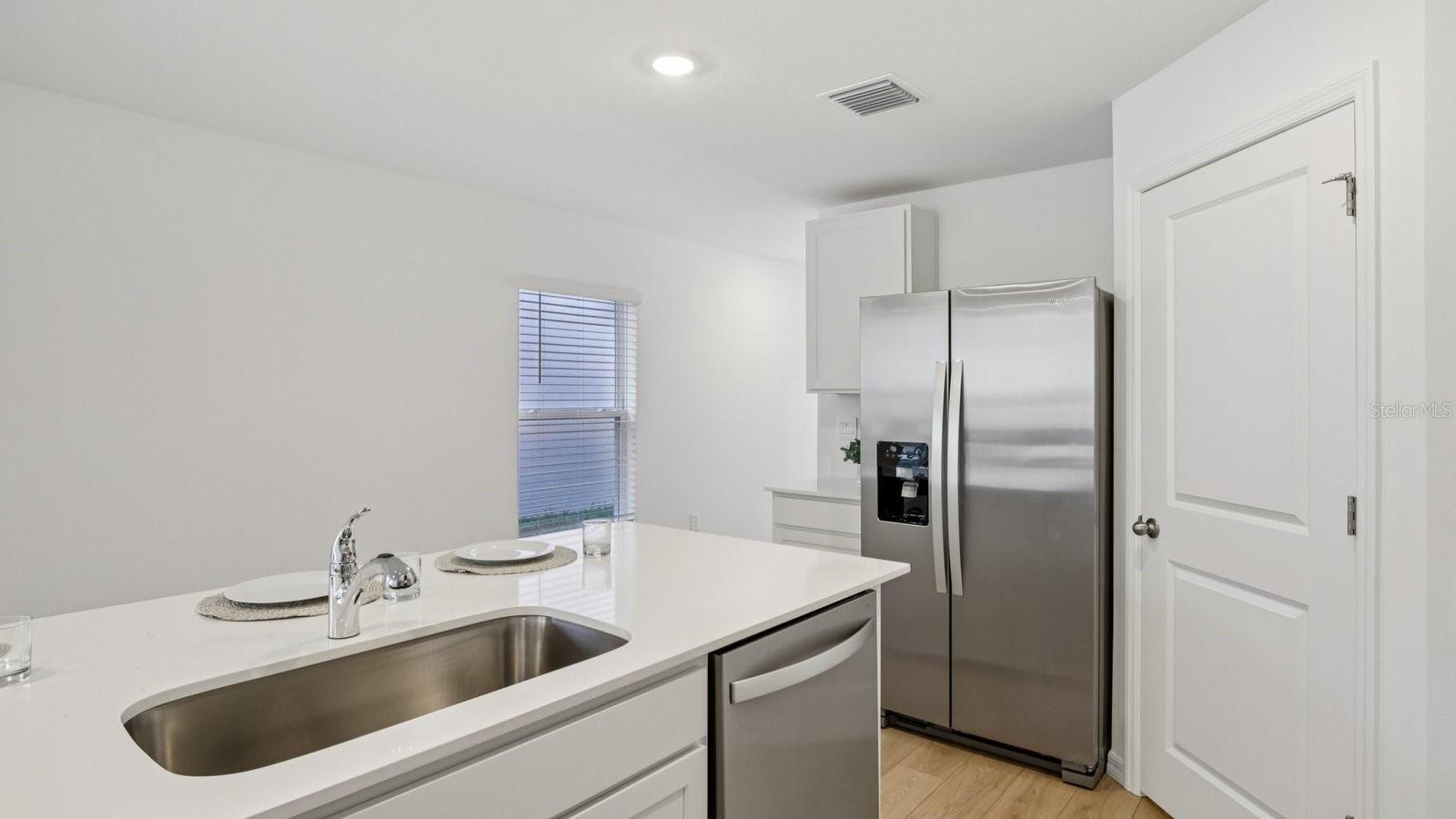 EAST REGNAS - Residential