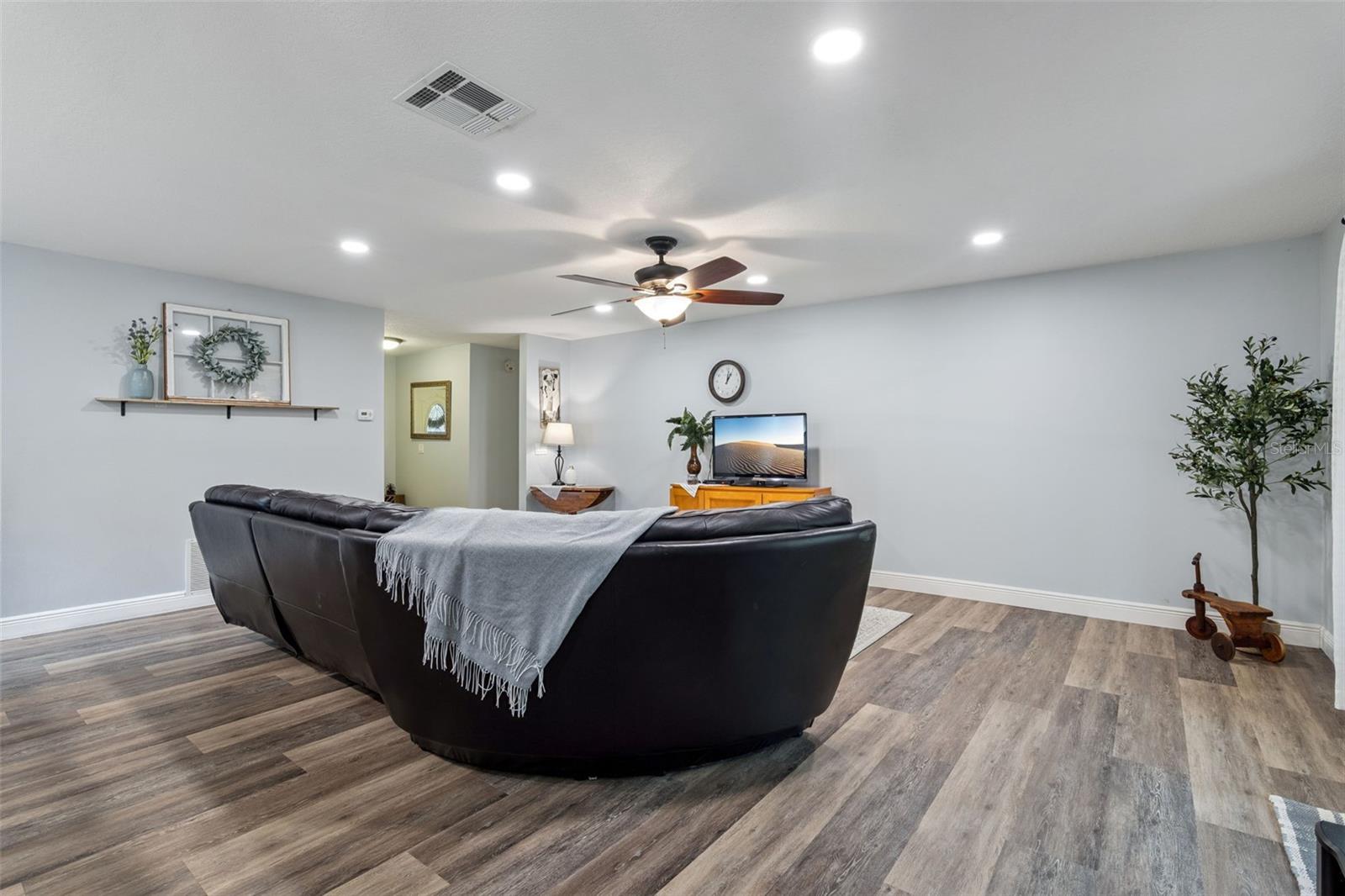 OAK FOREST UNIT 3 - Residential