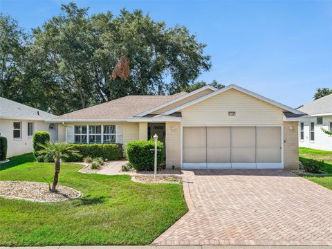 Photo of 21230 Royal St Georges Lane, Leesburg, FL 34748 (MLS # G5113498)