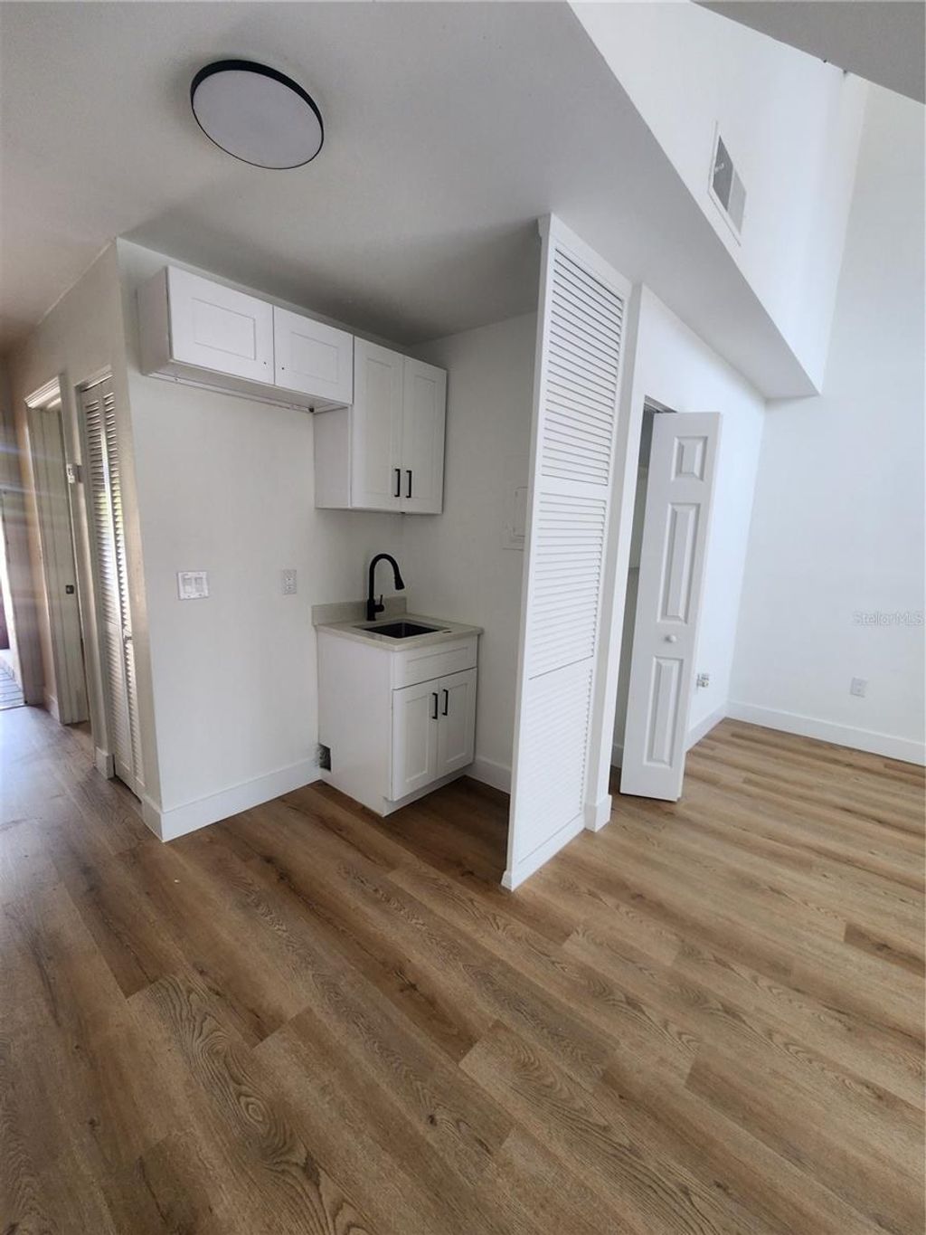 Photo of 10232 Turkey Lake Road #180, Orlando, FL 32819 (MLS # S5146136)