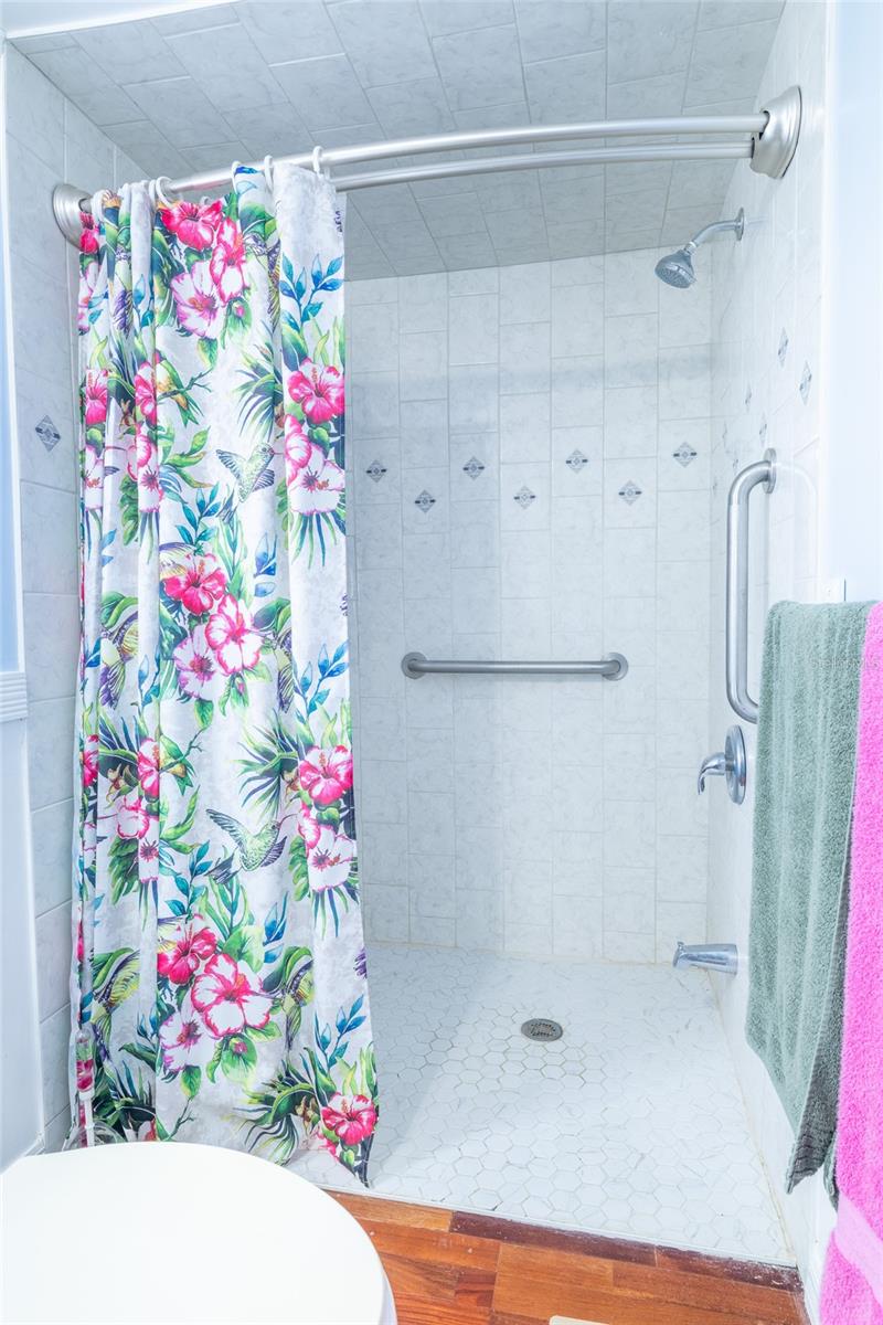 LIBBY HEIGHTS - Residential