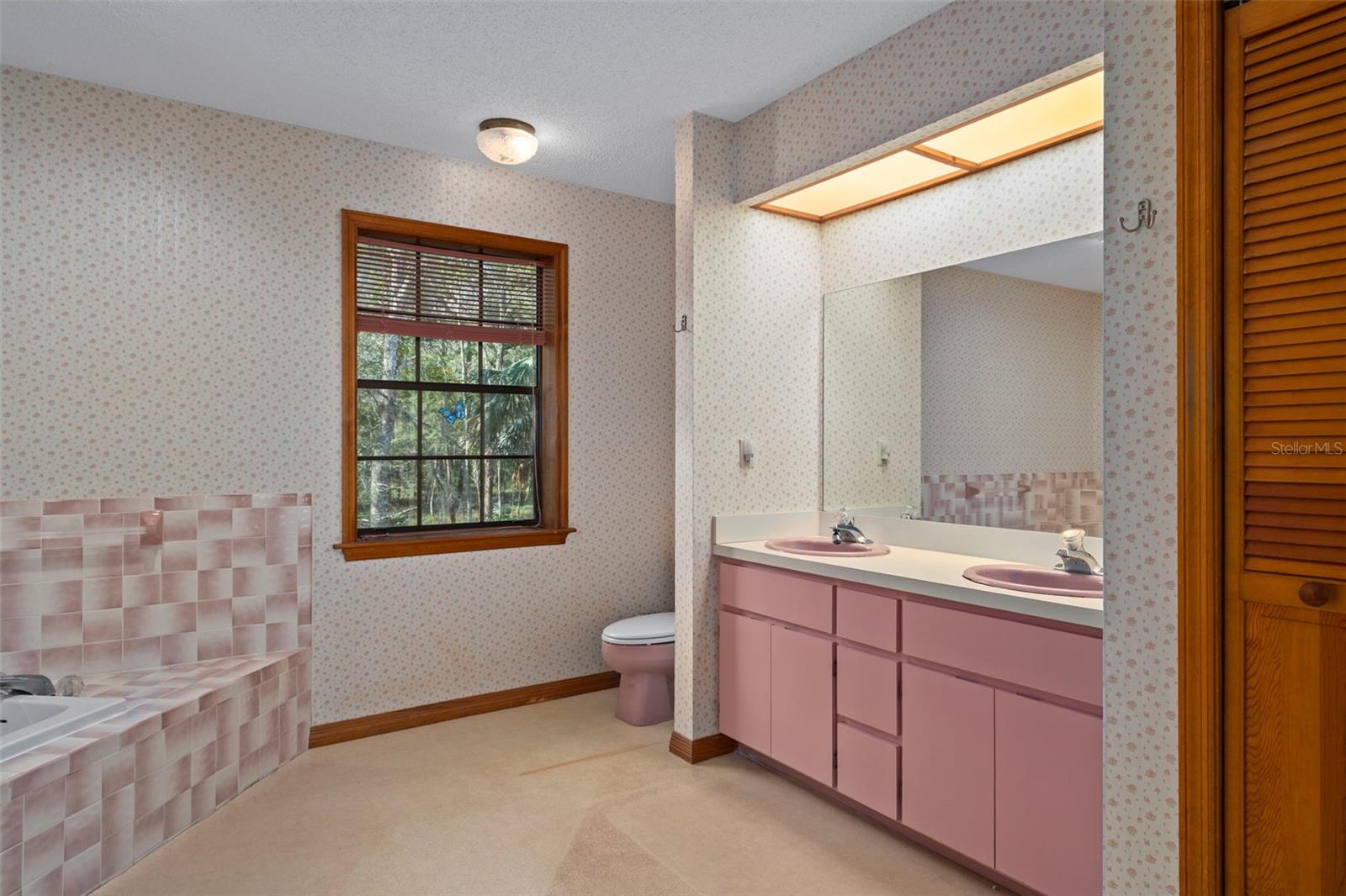 STENHOLM SUB IN SW1/4 UNREC - Residential