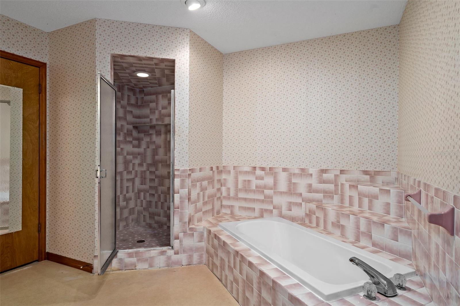 STENHOLM SUB IN SW1/4 UNREC - Residential