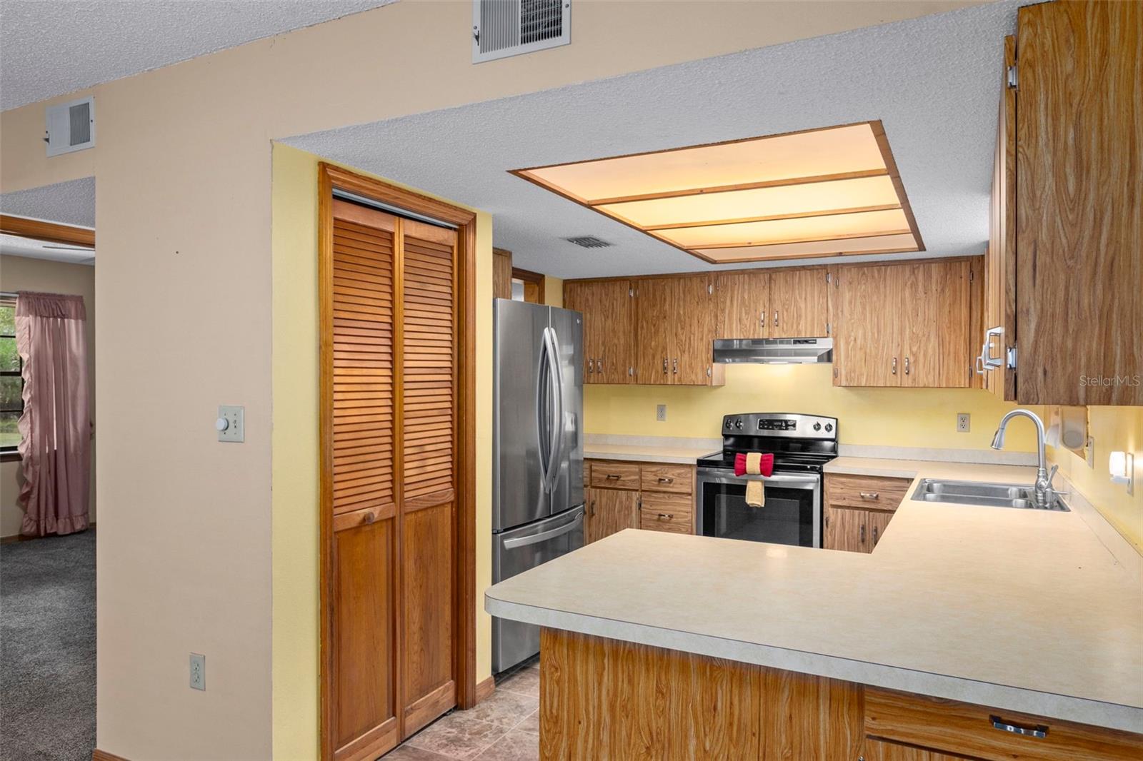 STENHOLM SUB IN SW1/4 UNREC - Residential