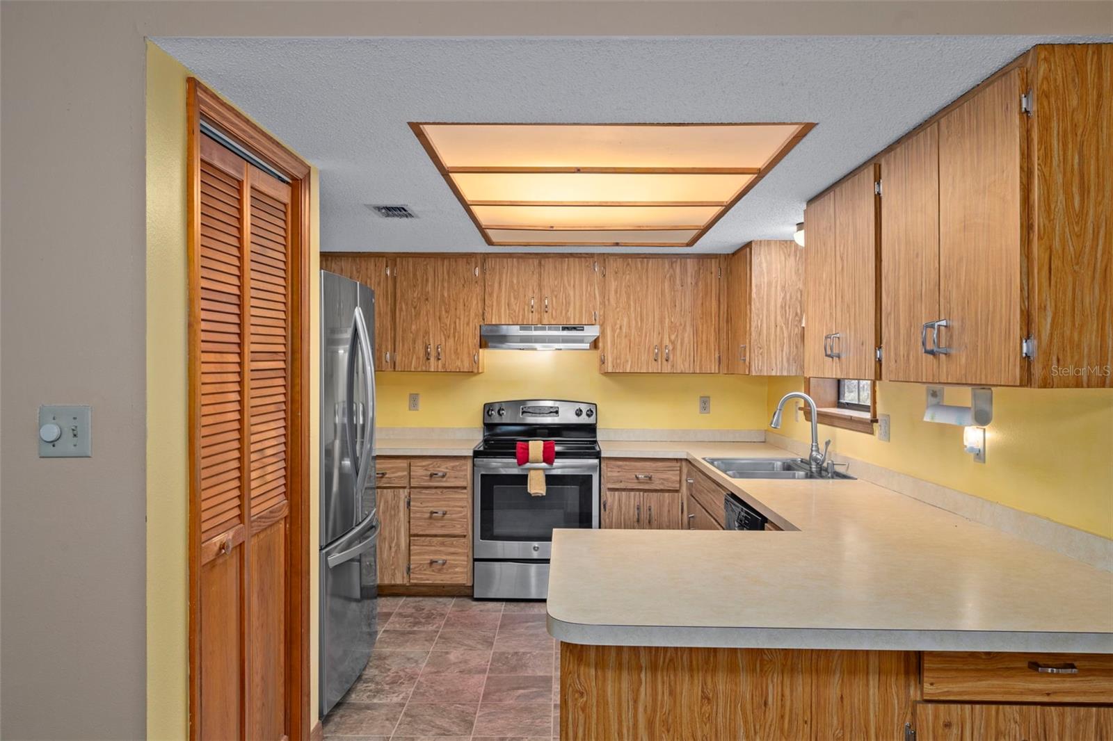 STENHOLM SUB IN SW1/4 UNREC - Residential