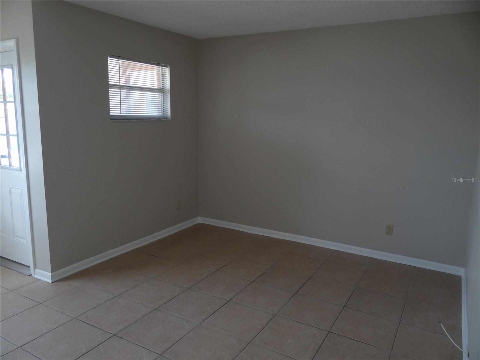 ORANGEWOOD ESTATES S - Residential Lease