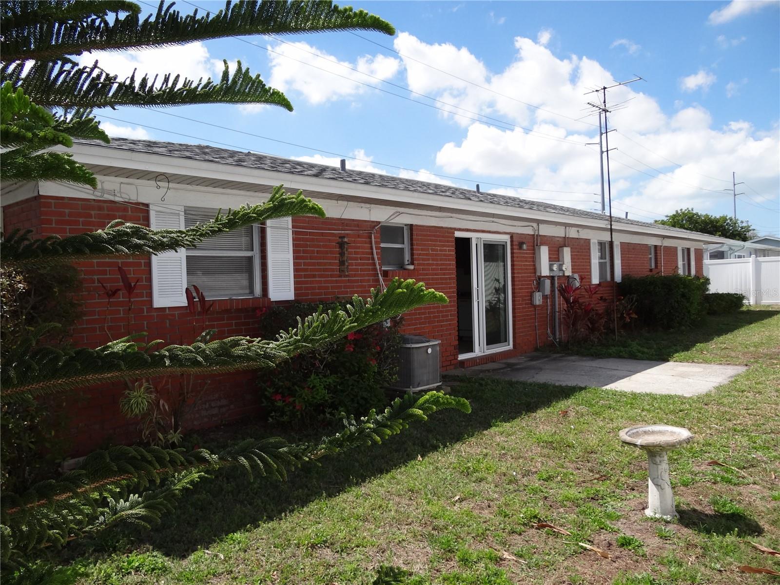 ORANGEWOOD ESTATES S - Residential Lease