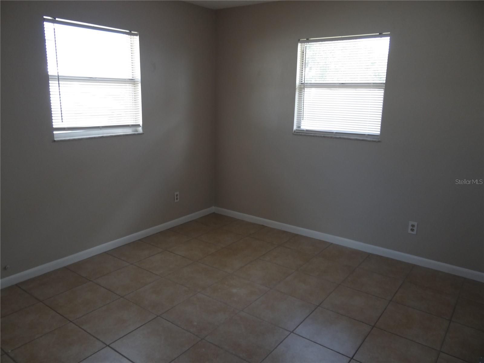 ORANGEWOOD ESTATES S - Residential Lease