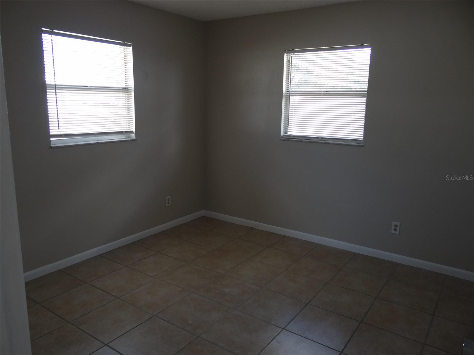 ORANGEWOOD ESTATES S - Residential Lease