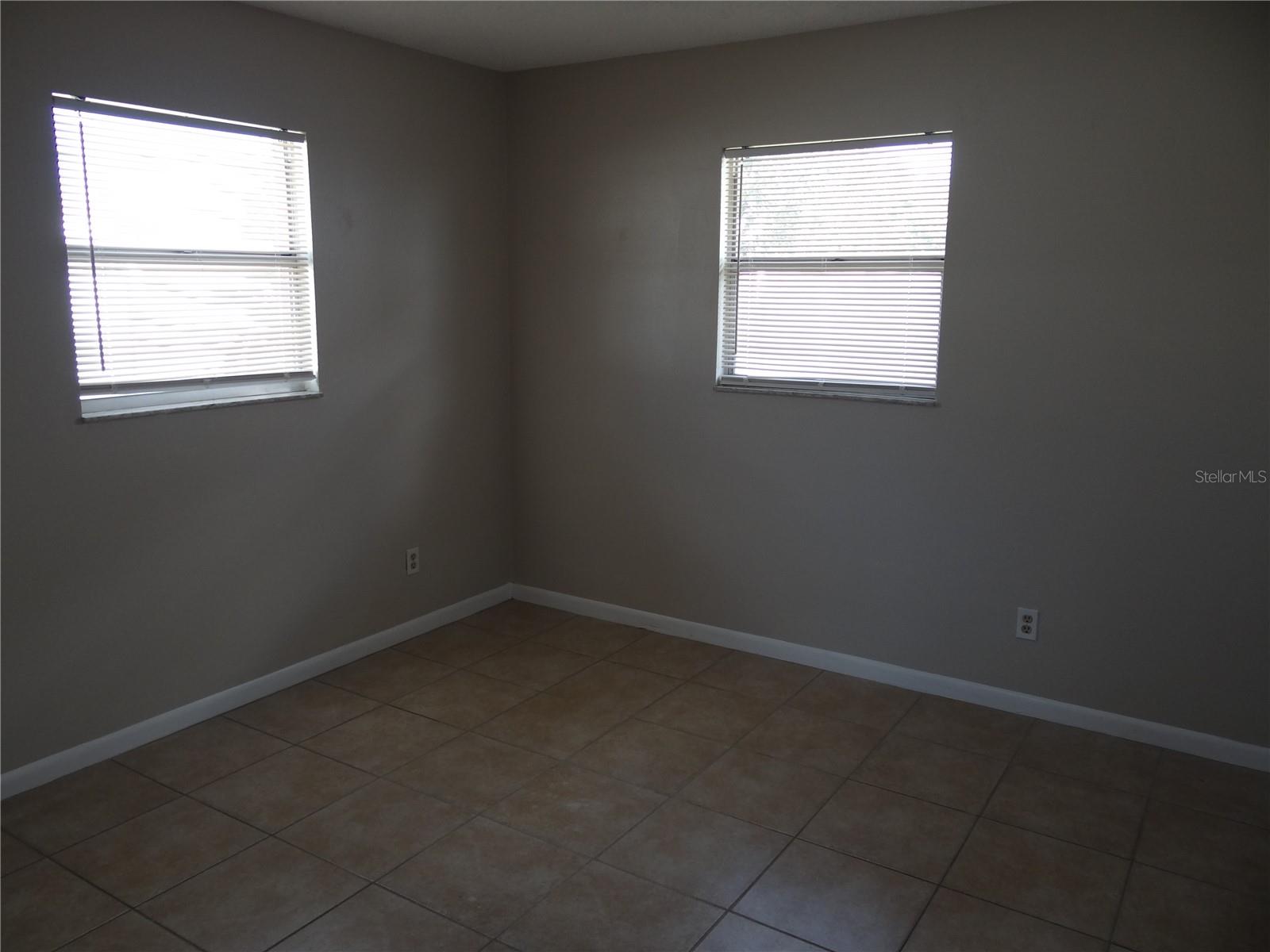 ORANGEWOOD ESTATES S - Residential Lease