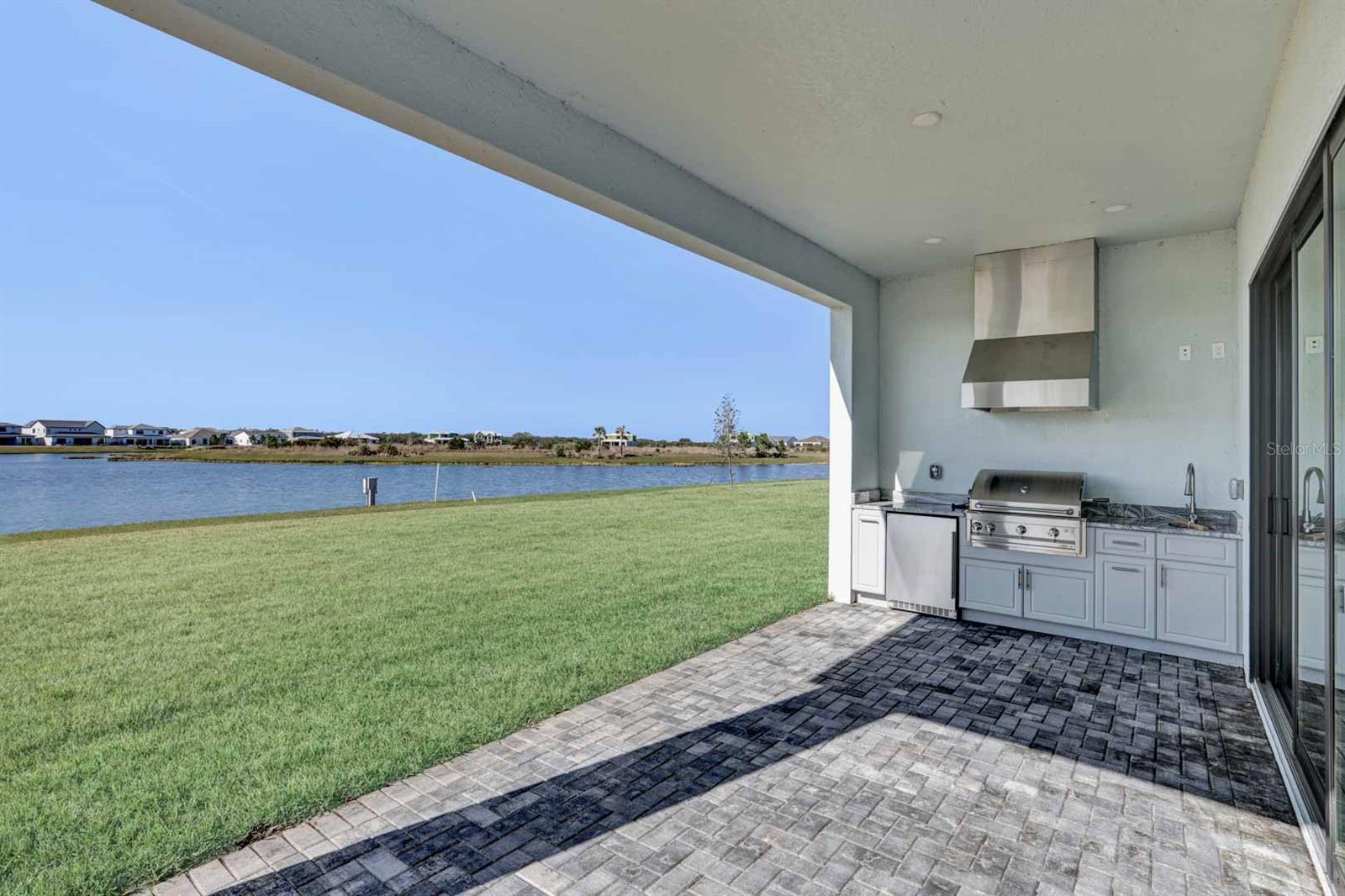 2605 WATERFRONT CIRCLE