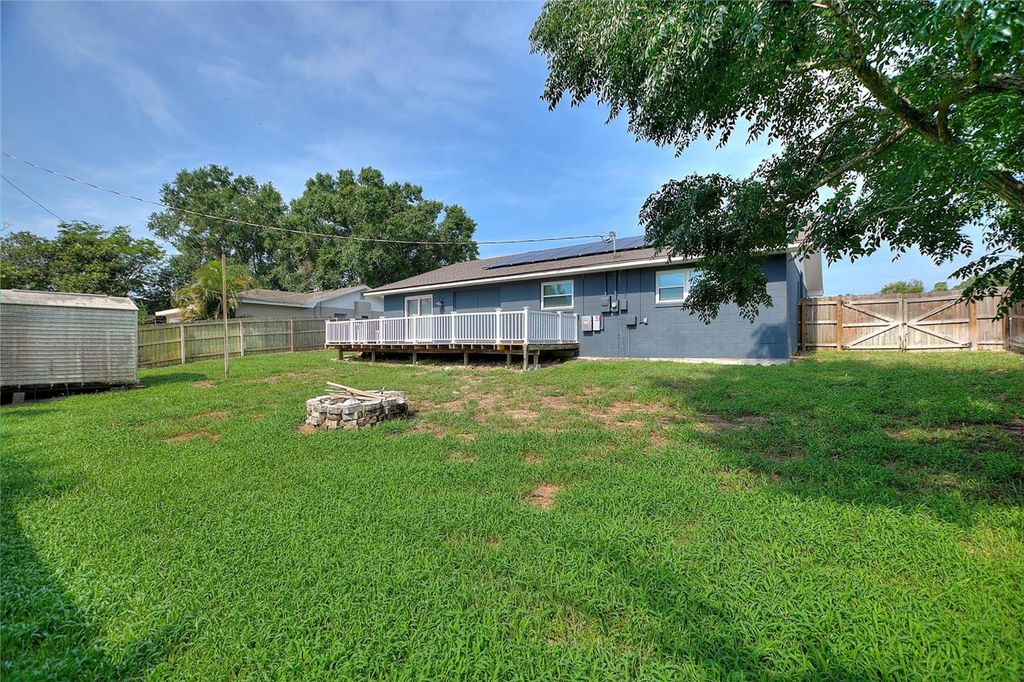 Photo of 31 Lake Link Circle SE, Winter Haven, FL 33884 (MLS # S5127874)