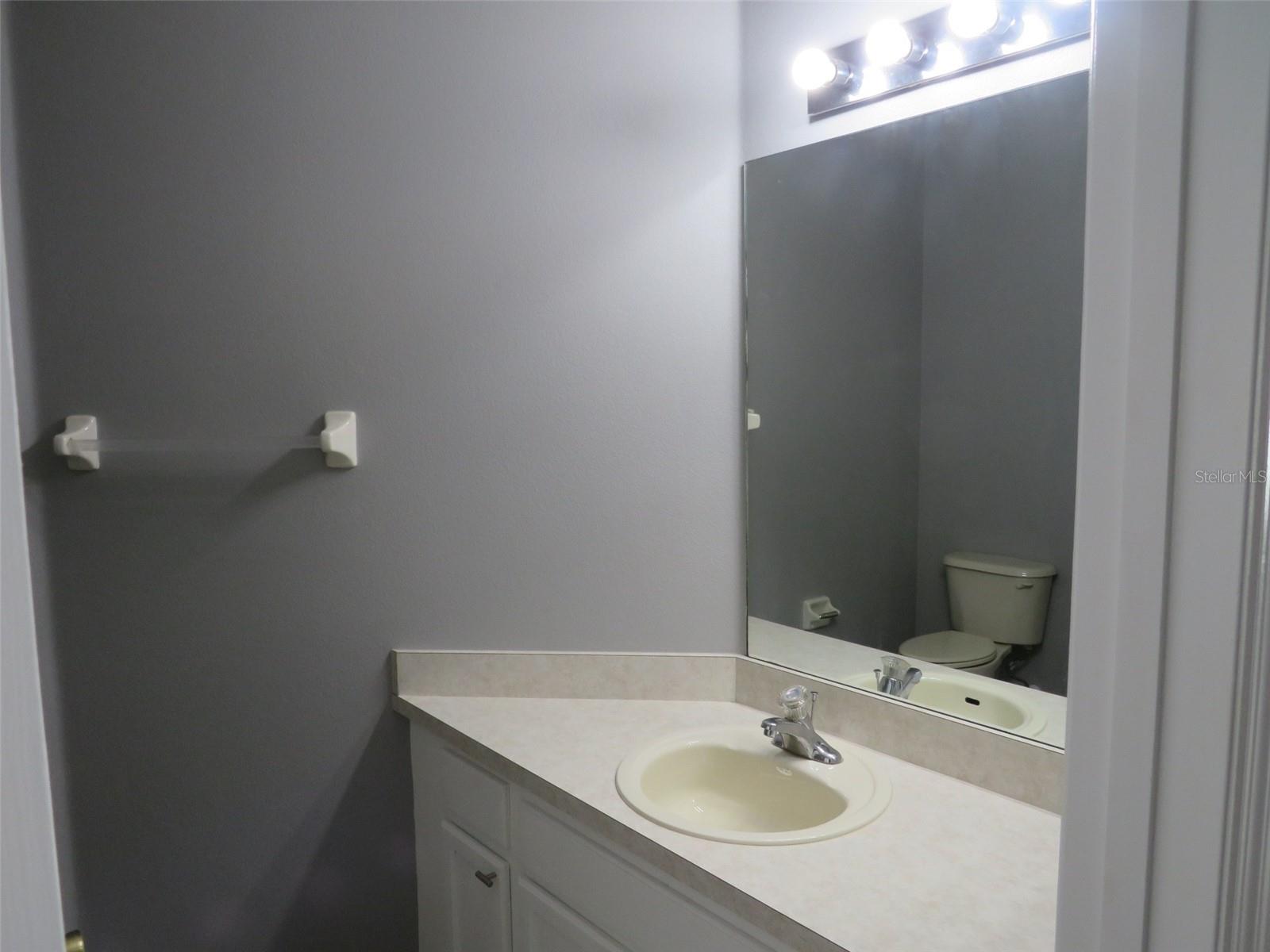 GLENBROOK SUB - Residential Lease