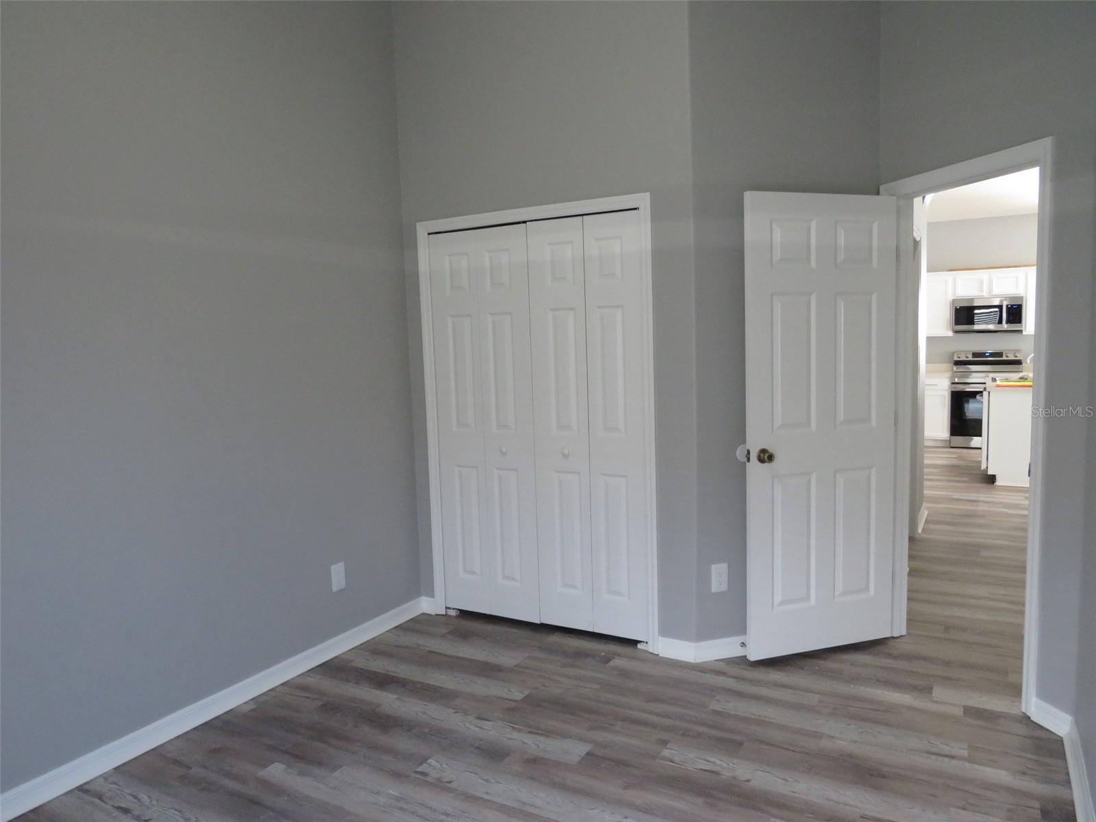 GLENBROOK SUB - Residential Lease