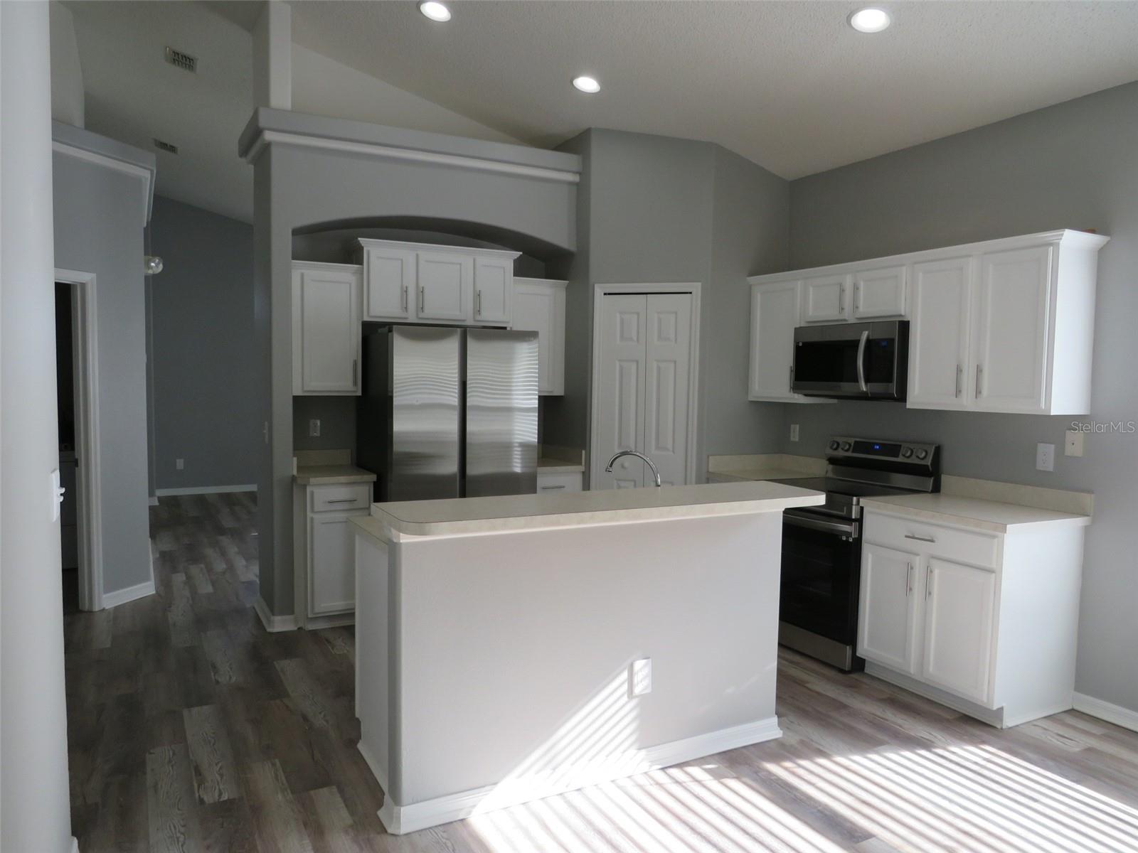 GLENBROOK SUB - Residential Lease