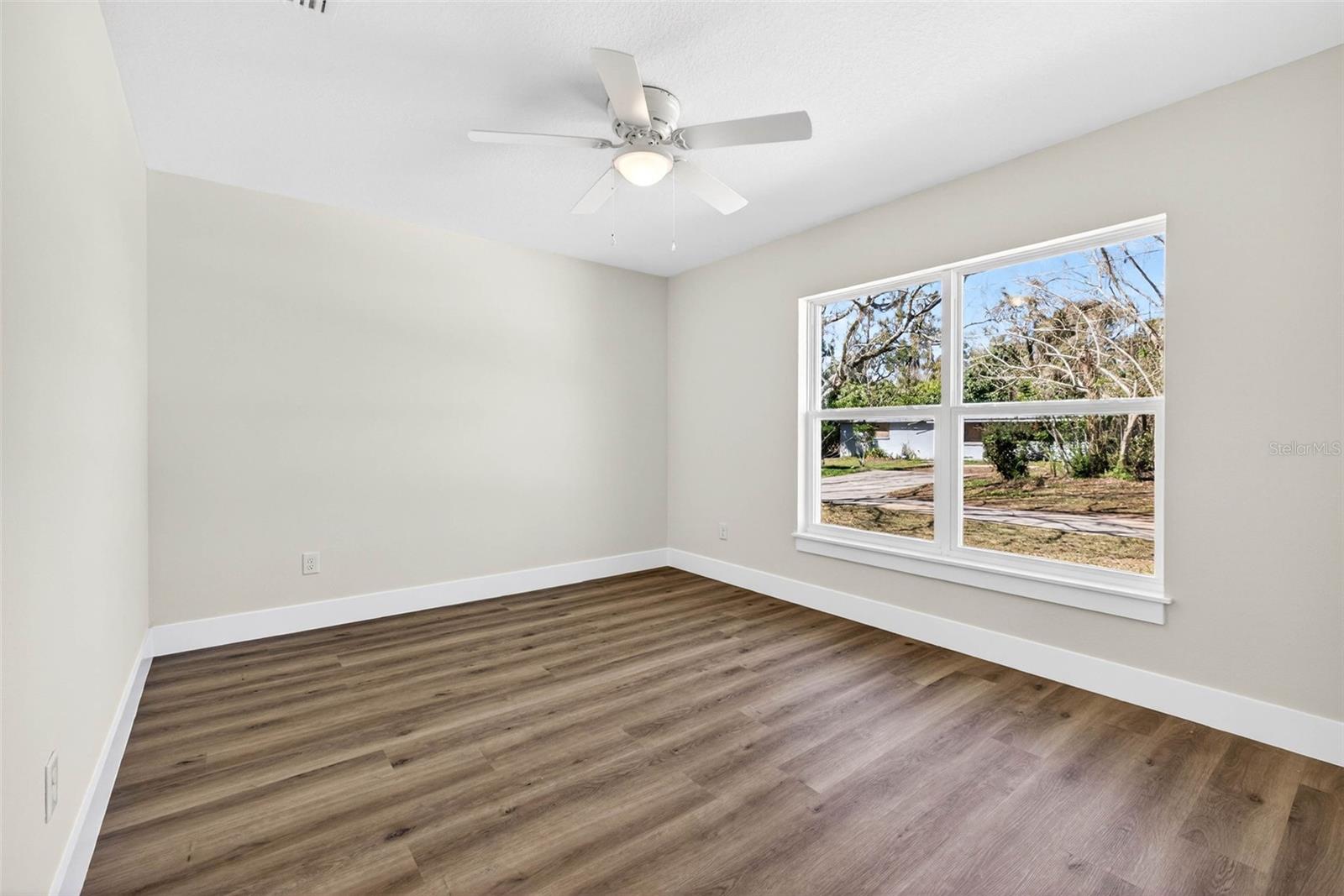 MILLS ESTATE - Residential