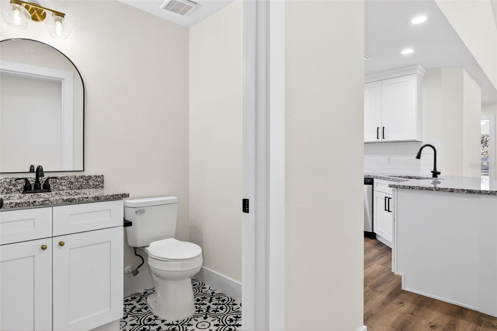 MILLS ESTATE - Residential