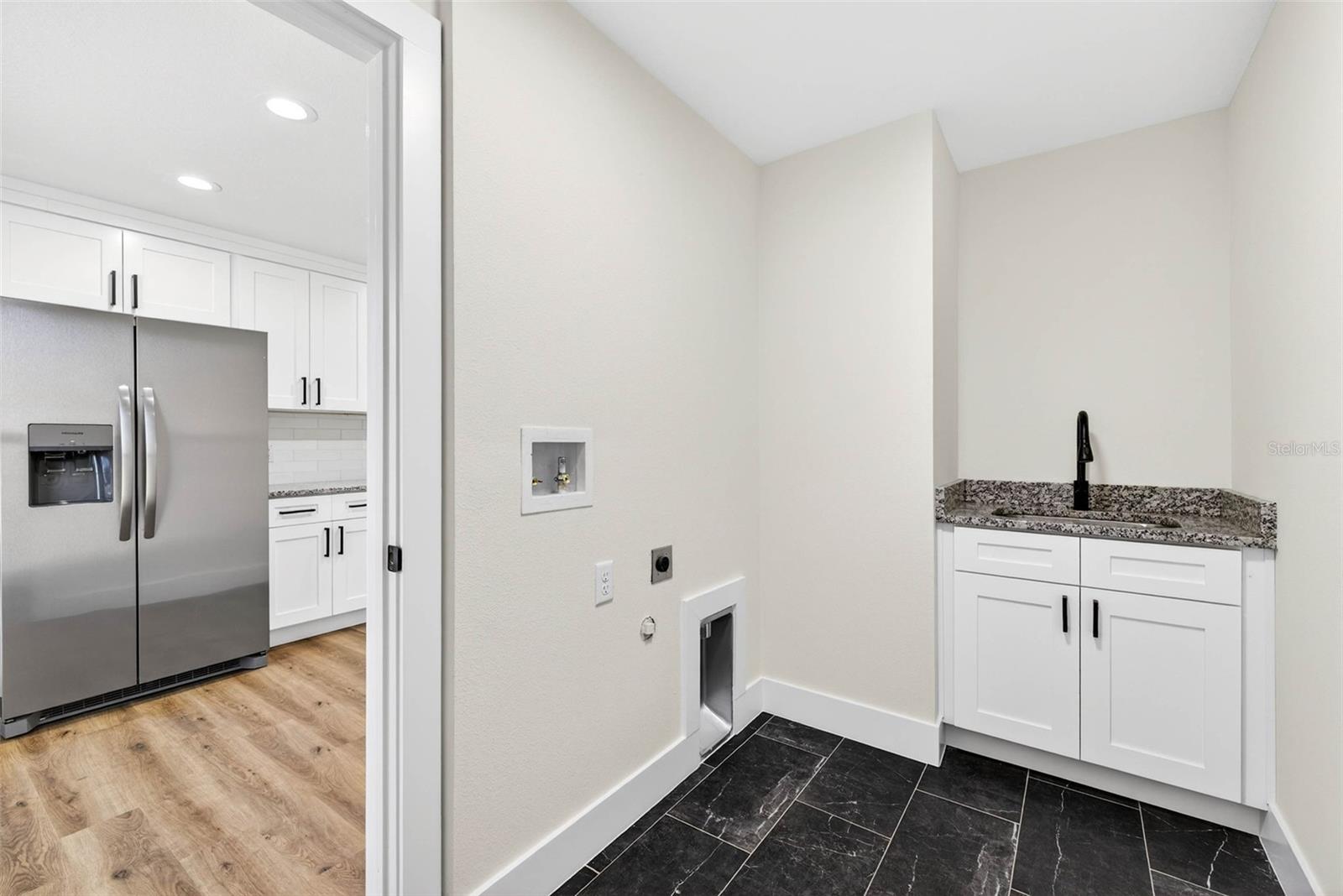 MILLS ESTATE - Residential