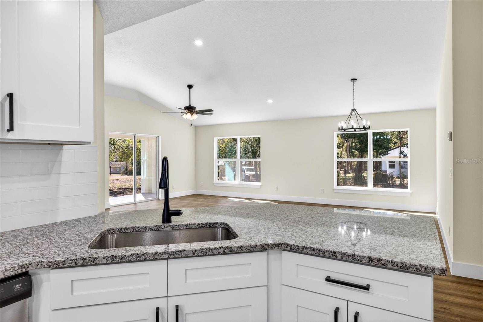 MILLS ESTATE - Residential