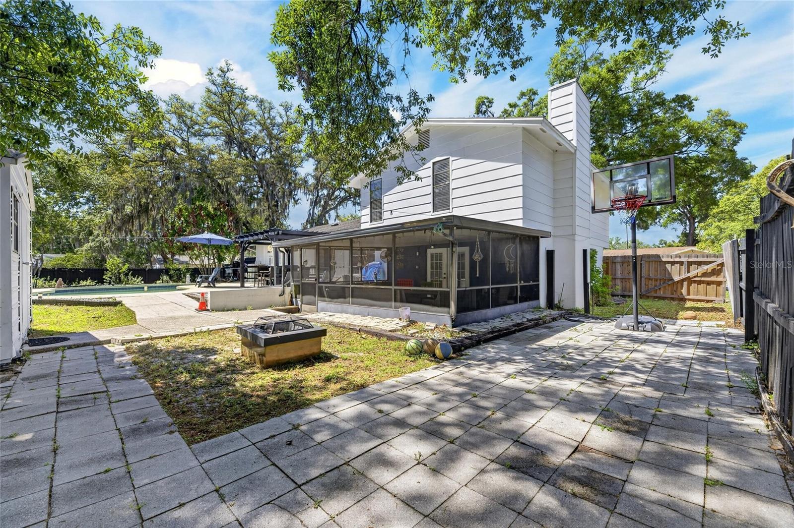 TEMPLE HILLS UNIT 2 - Residential