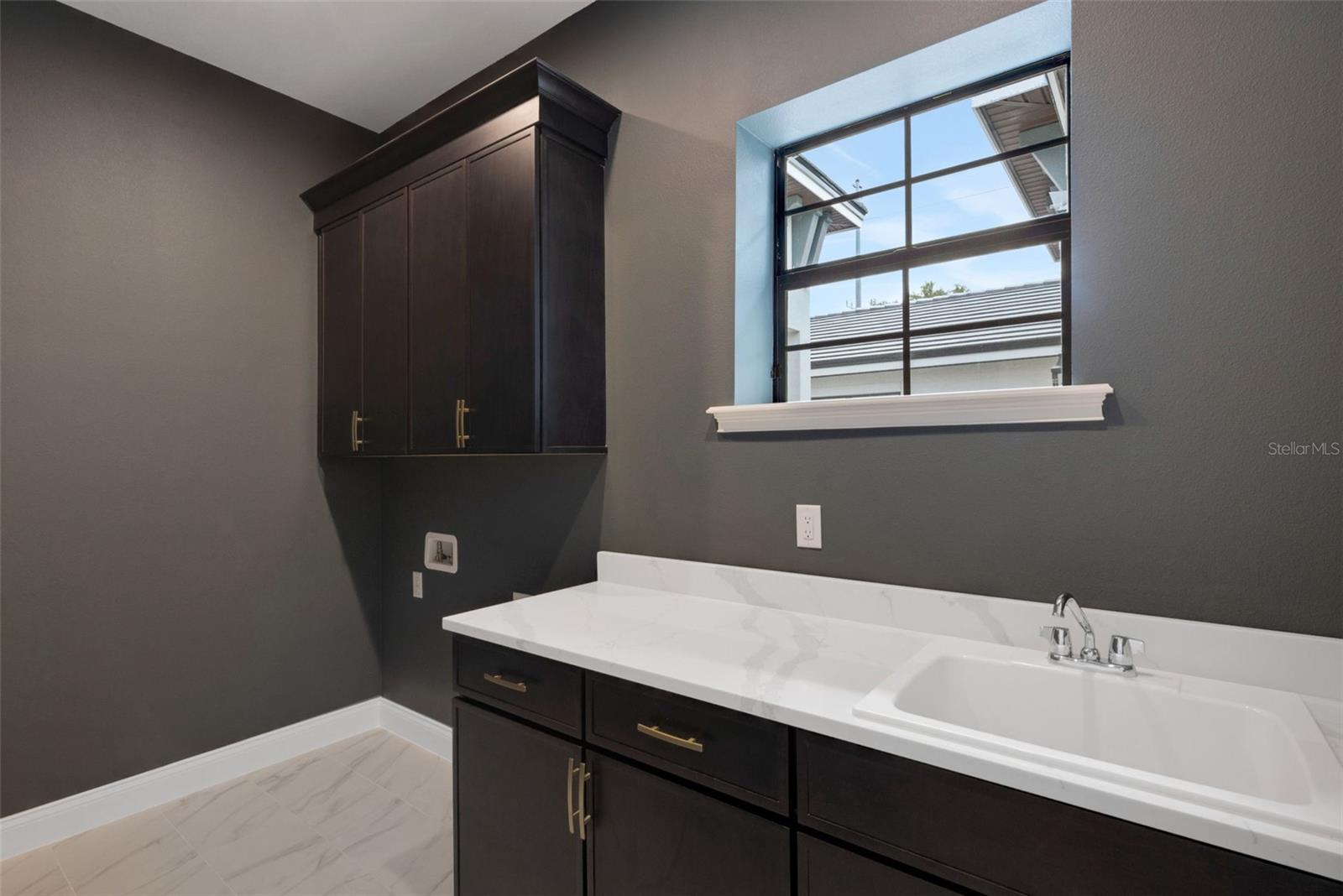 DELPHI I HILLS - Residential