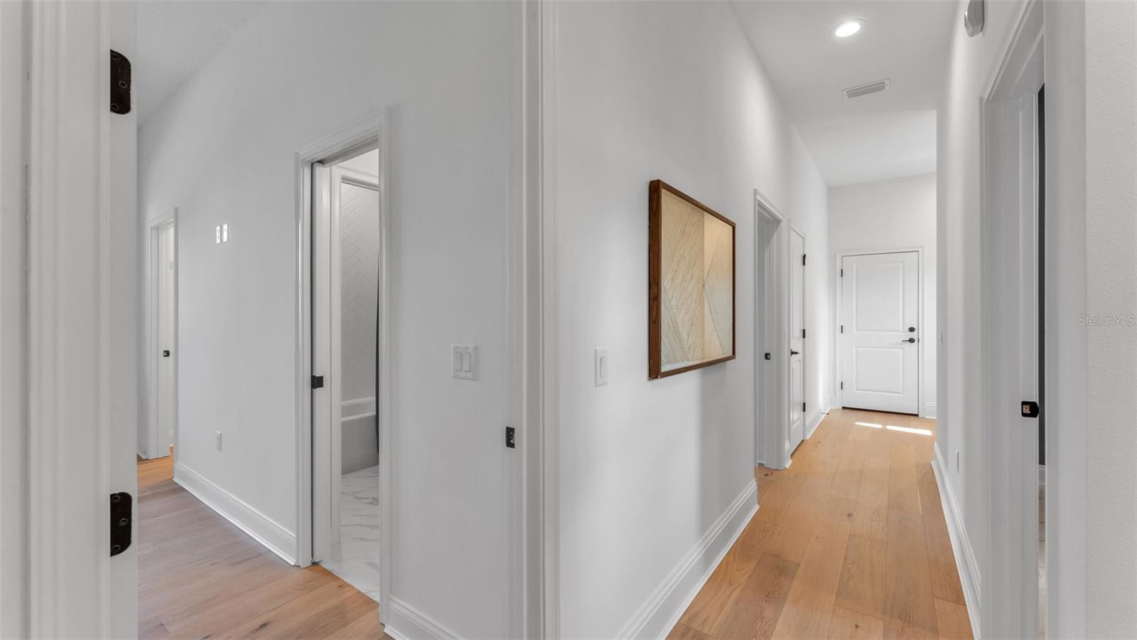 DELPHI I HILLS - Residential