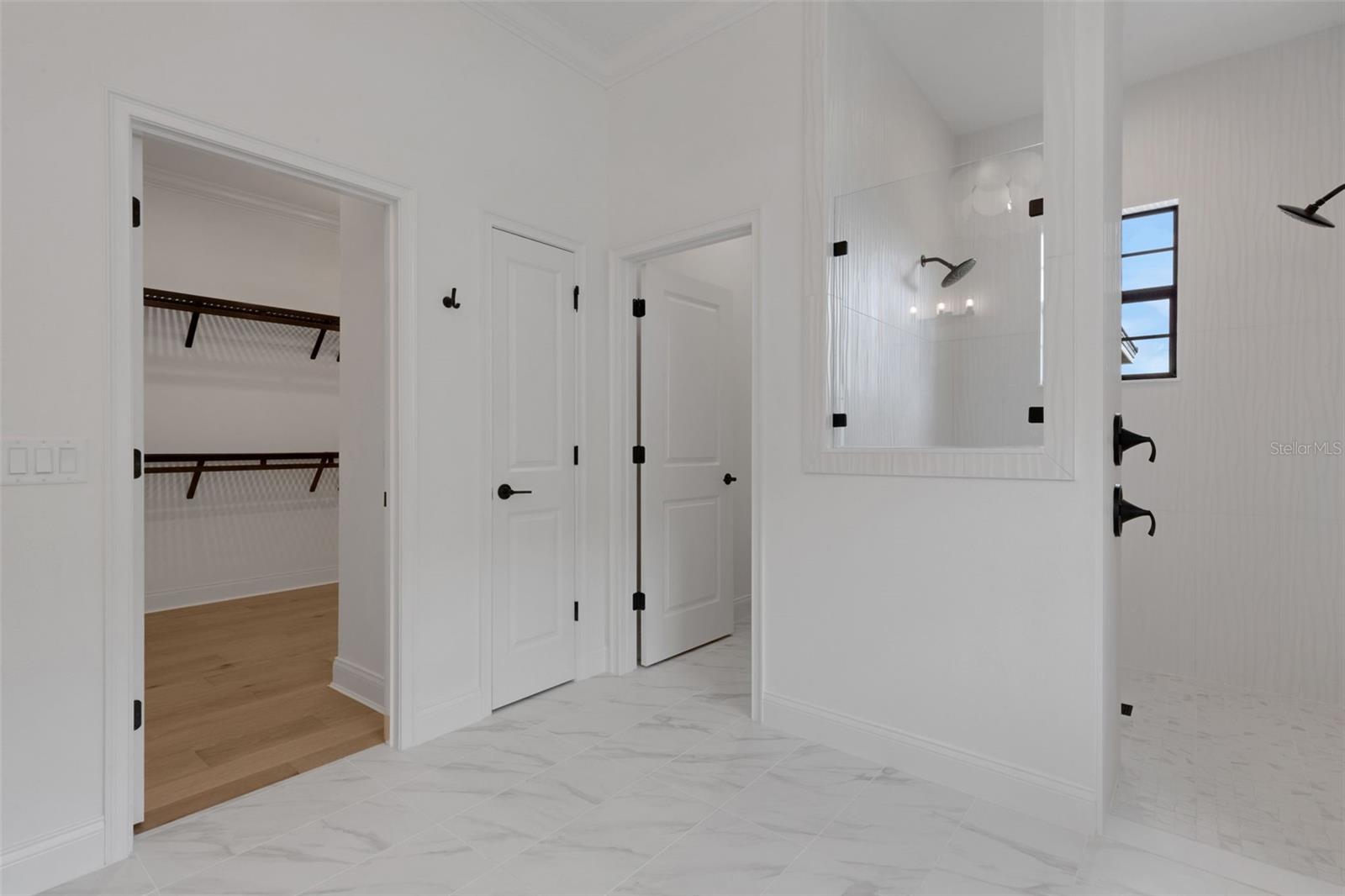 DELPHI I HILLS - Residential