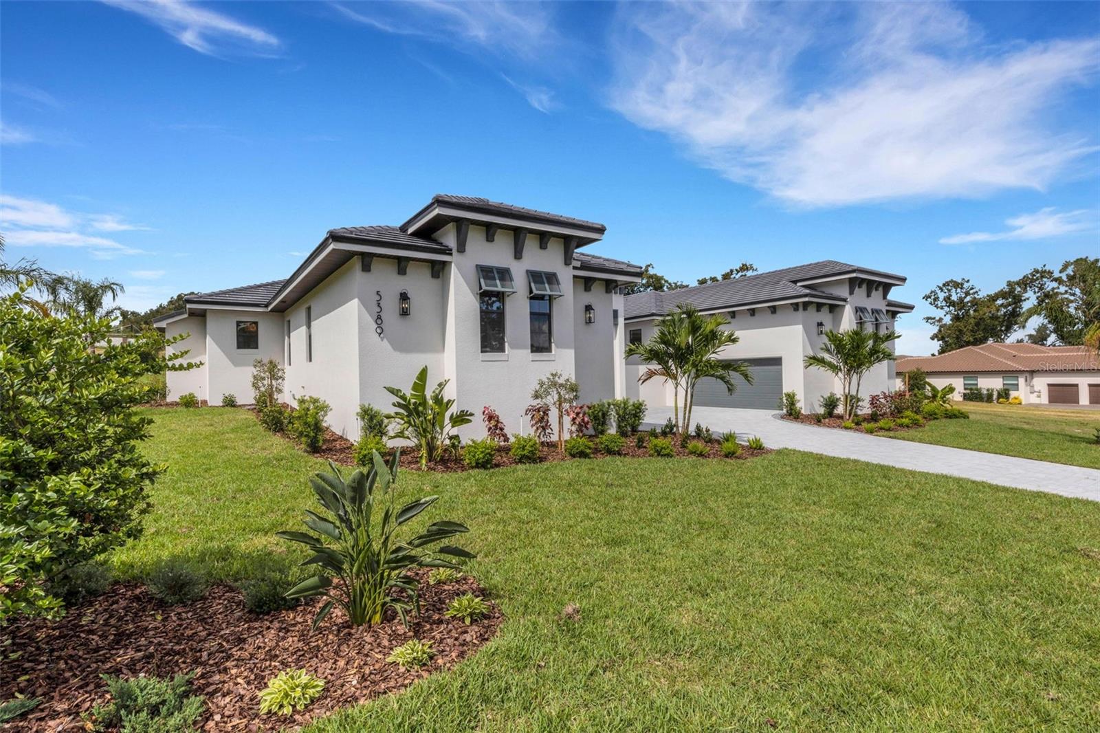 DELPHI I HILLS - Residential