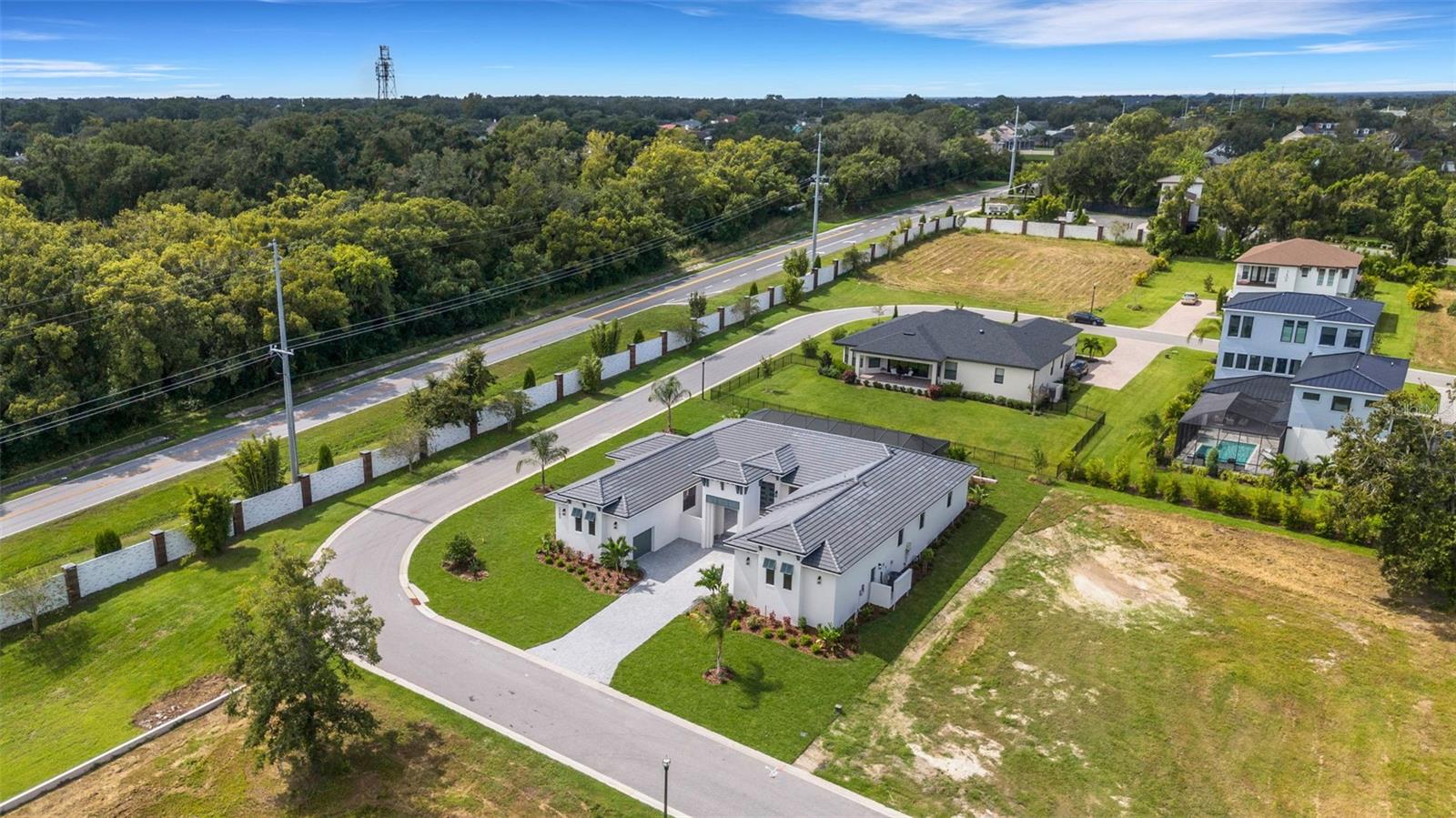 DELPHI I HILLS - Residential