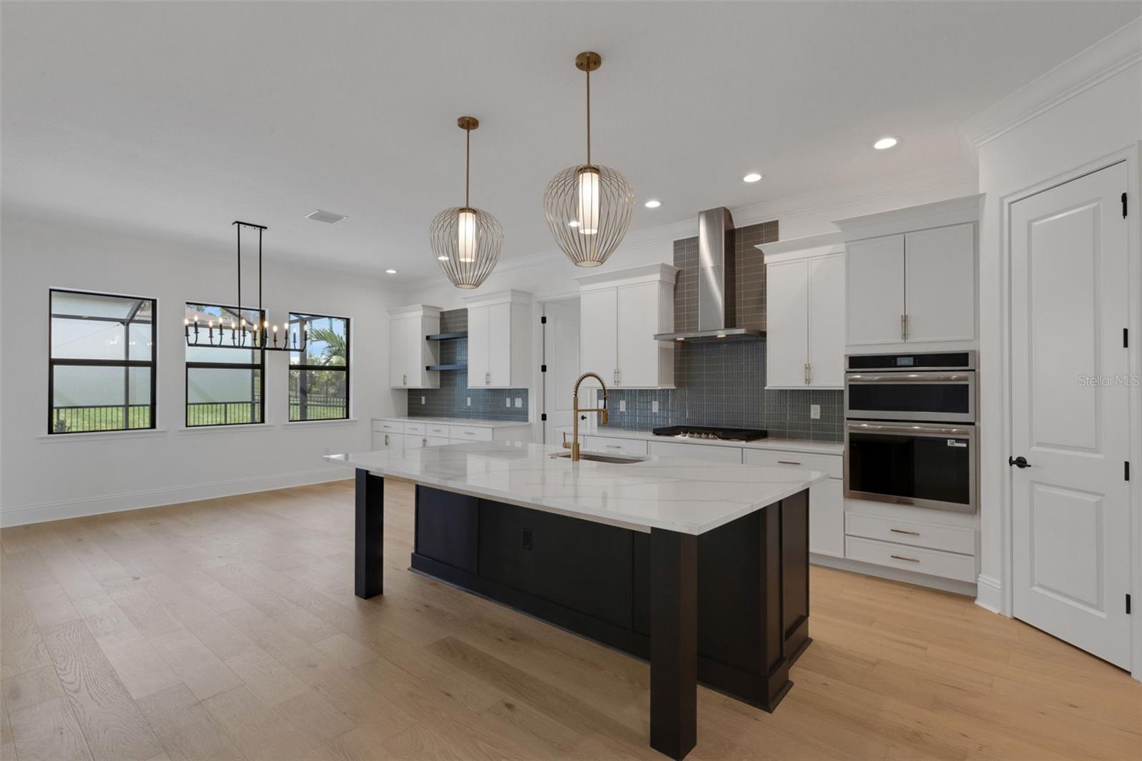 DELPHI I HILLS - Residential