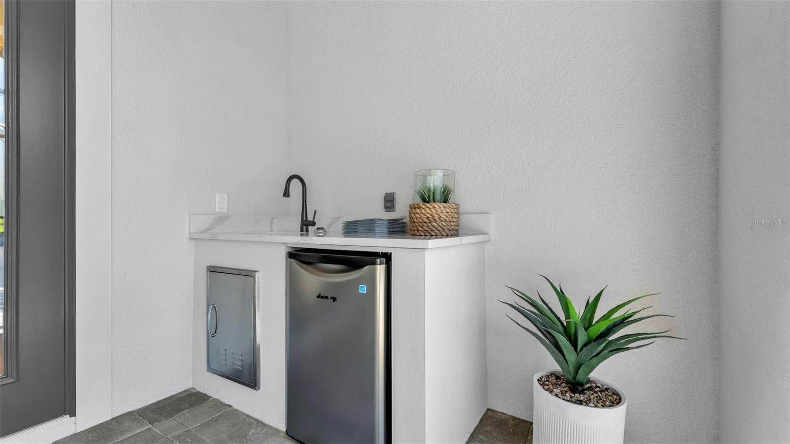 DELPHI I HILLS - Residential