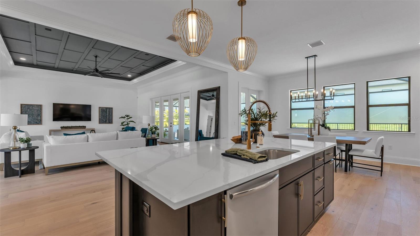 DELPHI I HILLS - Residential