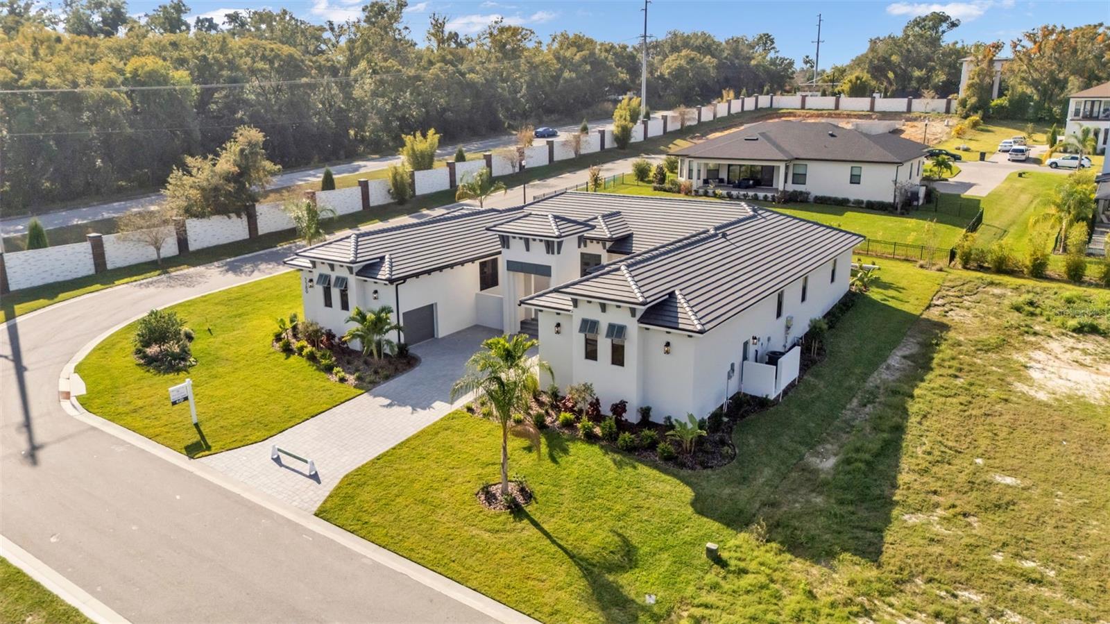 DELPHI I HILLS - Residential