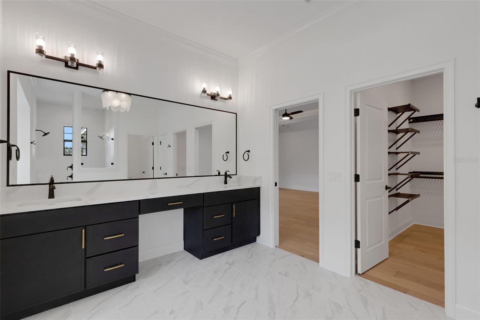 DELPHI I HILLS - Residential