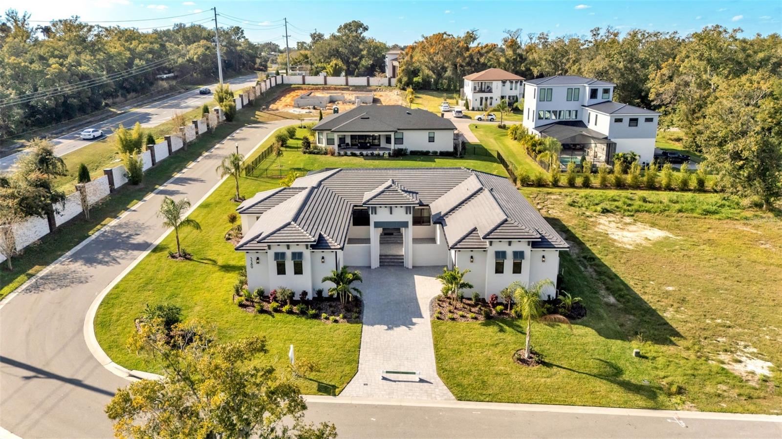 DELPHI I HILLS - Residential