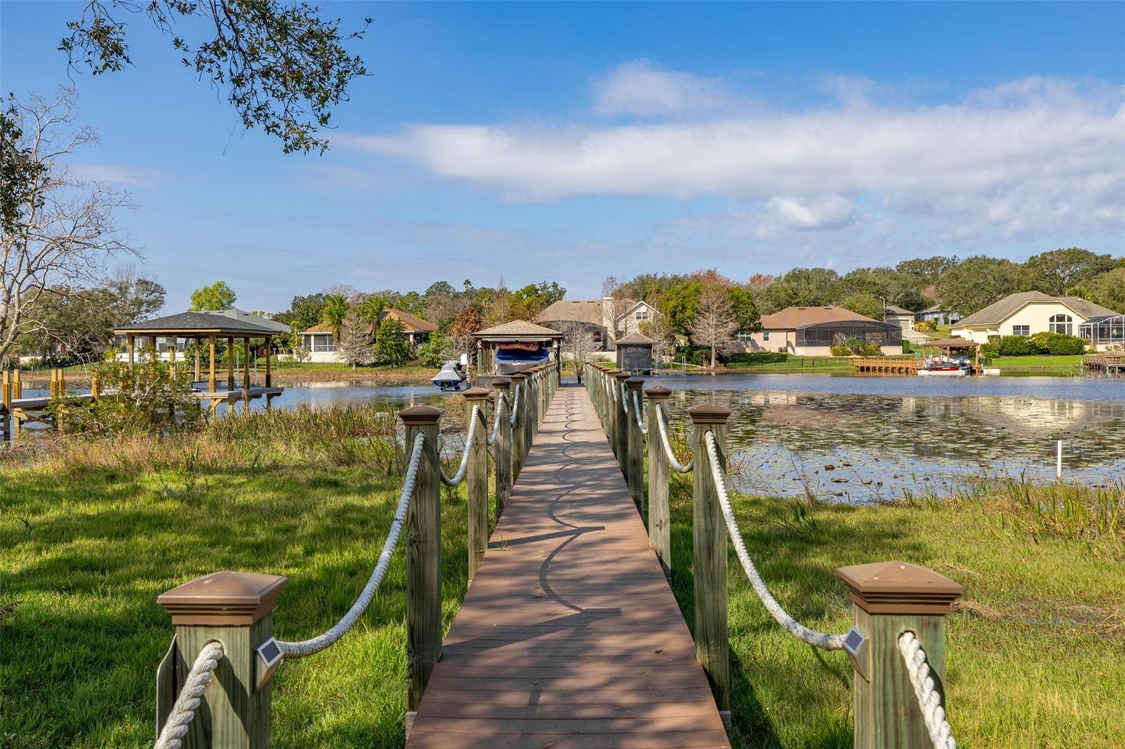 10919 LAKESHORE DRIVE