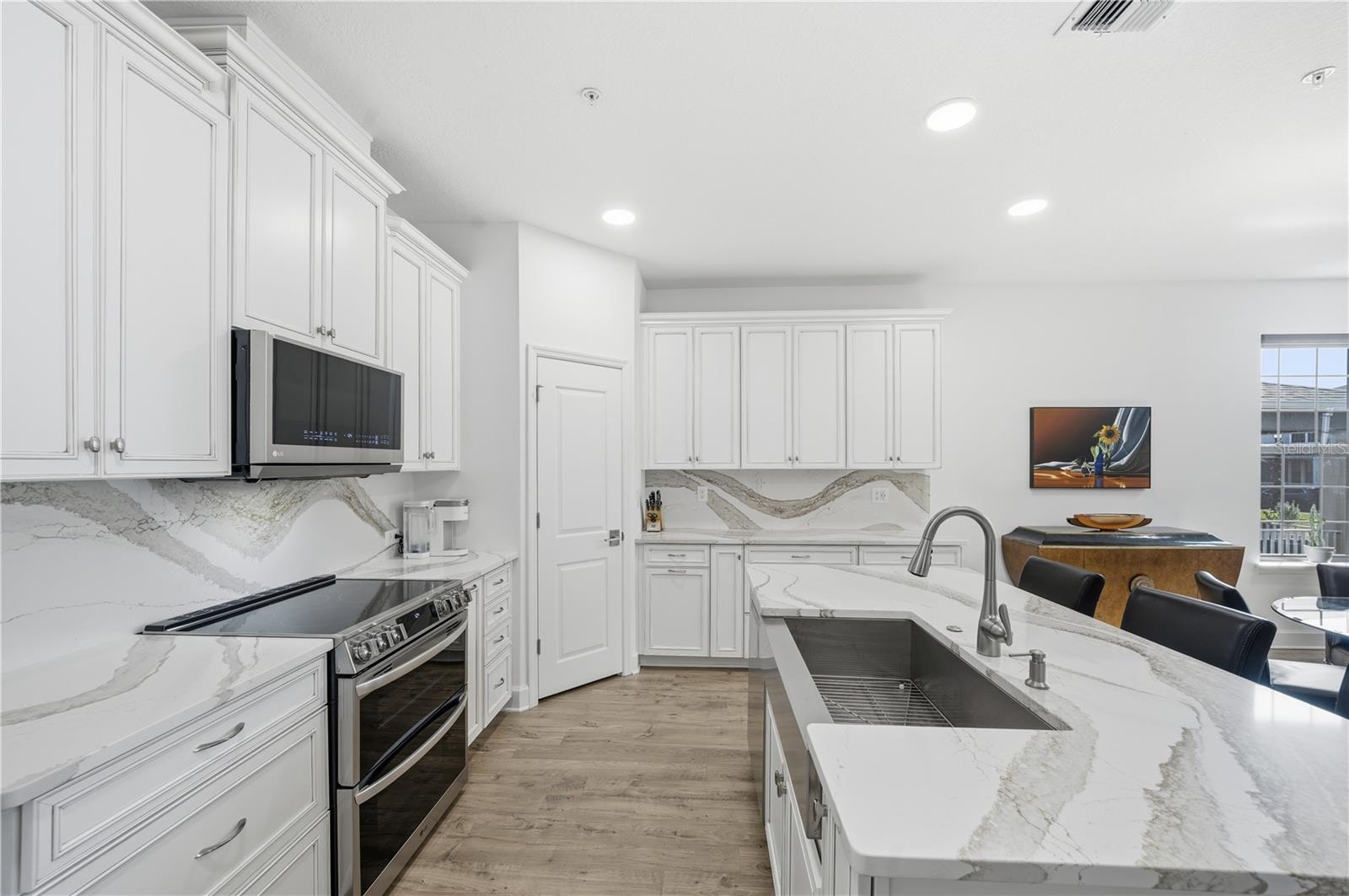 SEMINOLE CROSSING TWNHMS - Residential