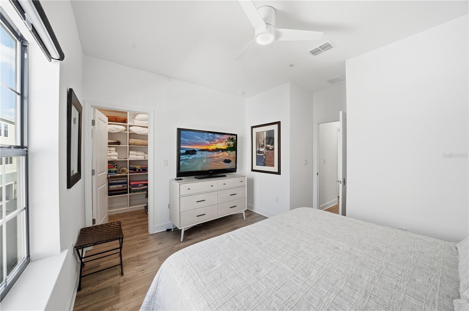 SEMINOLE CROSSING TWNHMS - Residential