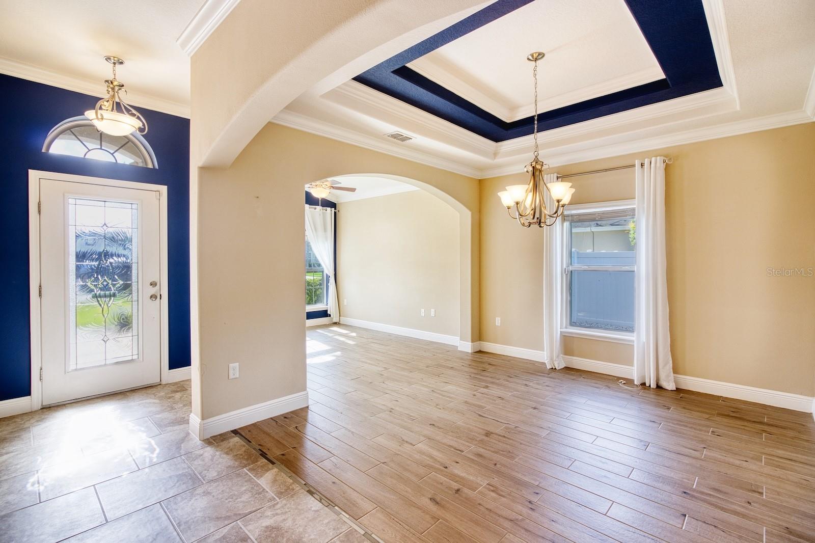 806 SNAPDRAGON DRIVE