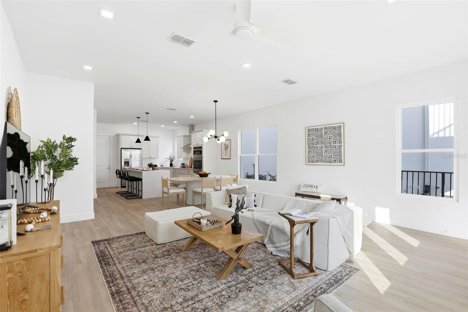 521 W PRINCETON STREET