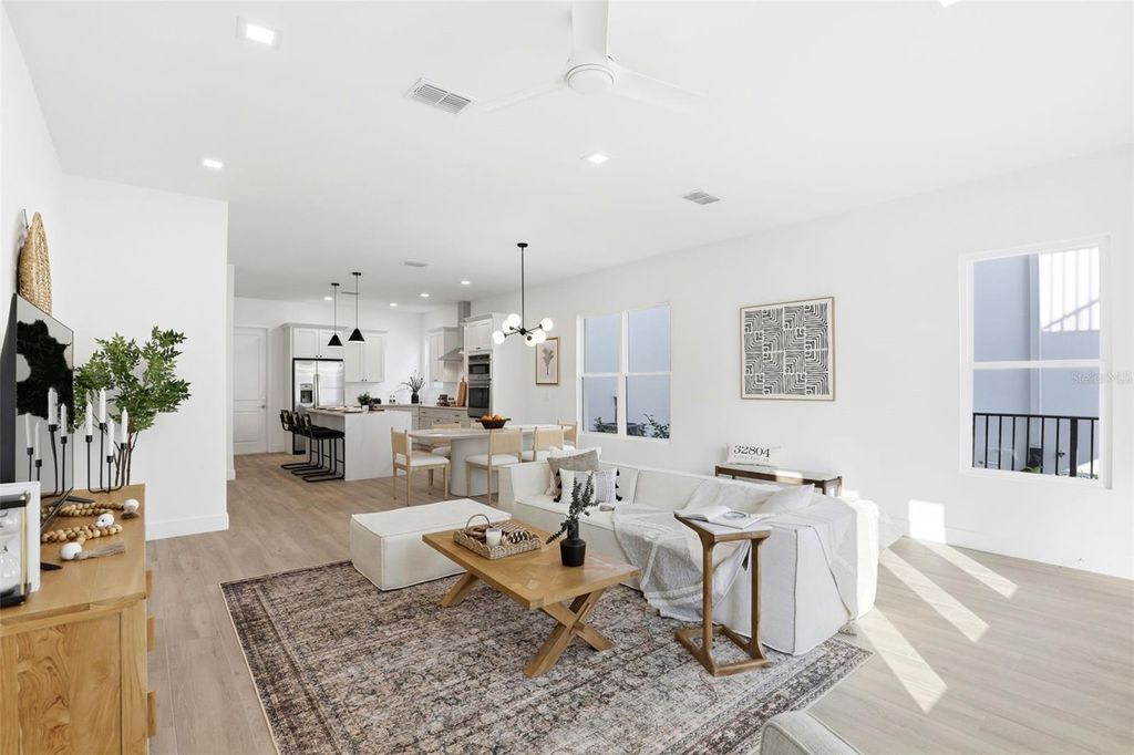 Photo of 521 W Princeton Street, Orlando, FL 32804 (MLS # O6363839)