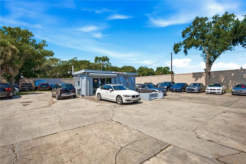 Photo of 364 N Nova Road, Daytona Beach, FL 32114 (MLS # O6443866)