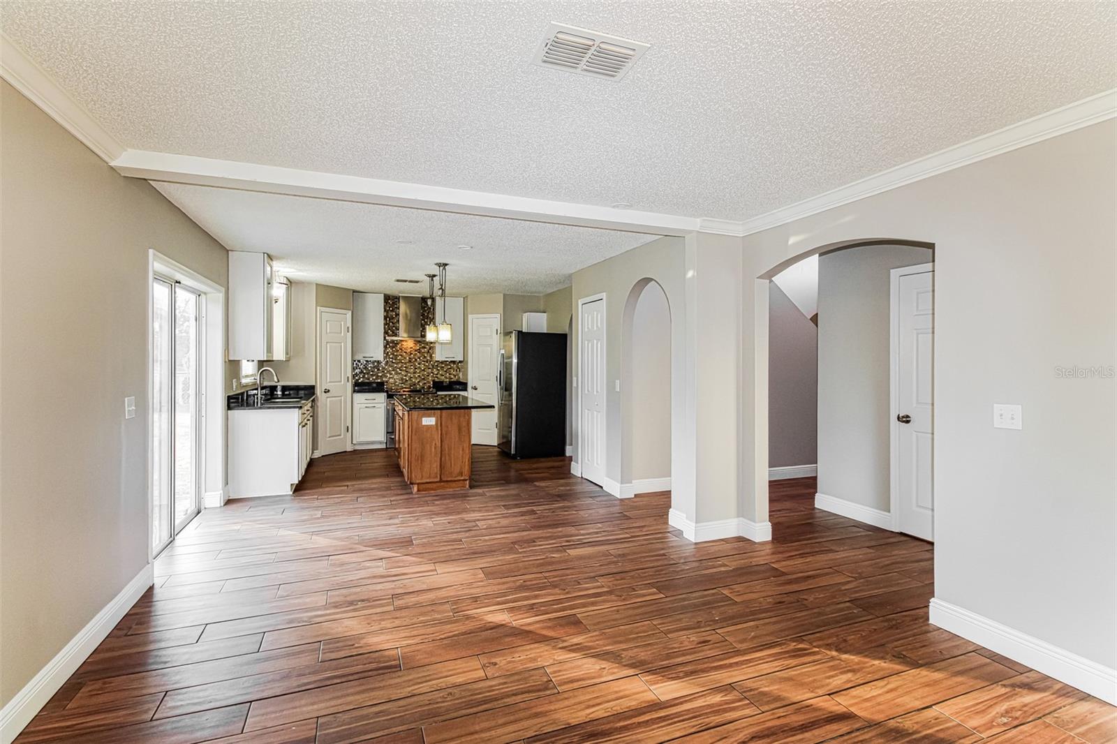 SPRING HILL - Residential