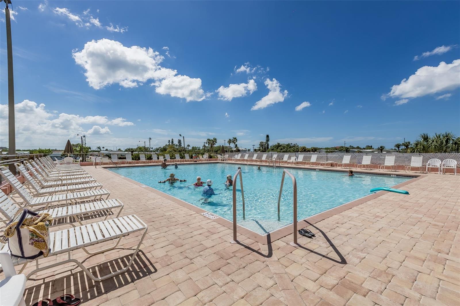 TRAILER ESTATES THIRD ADD - Residential