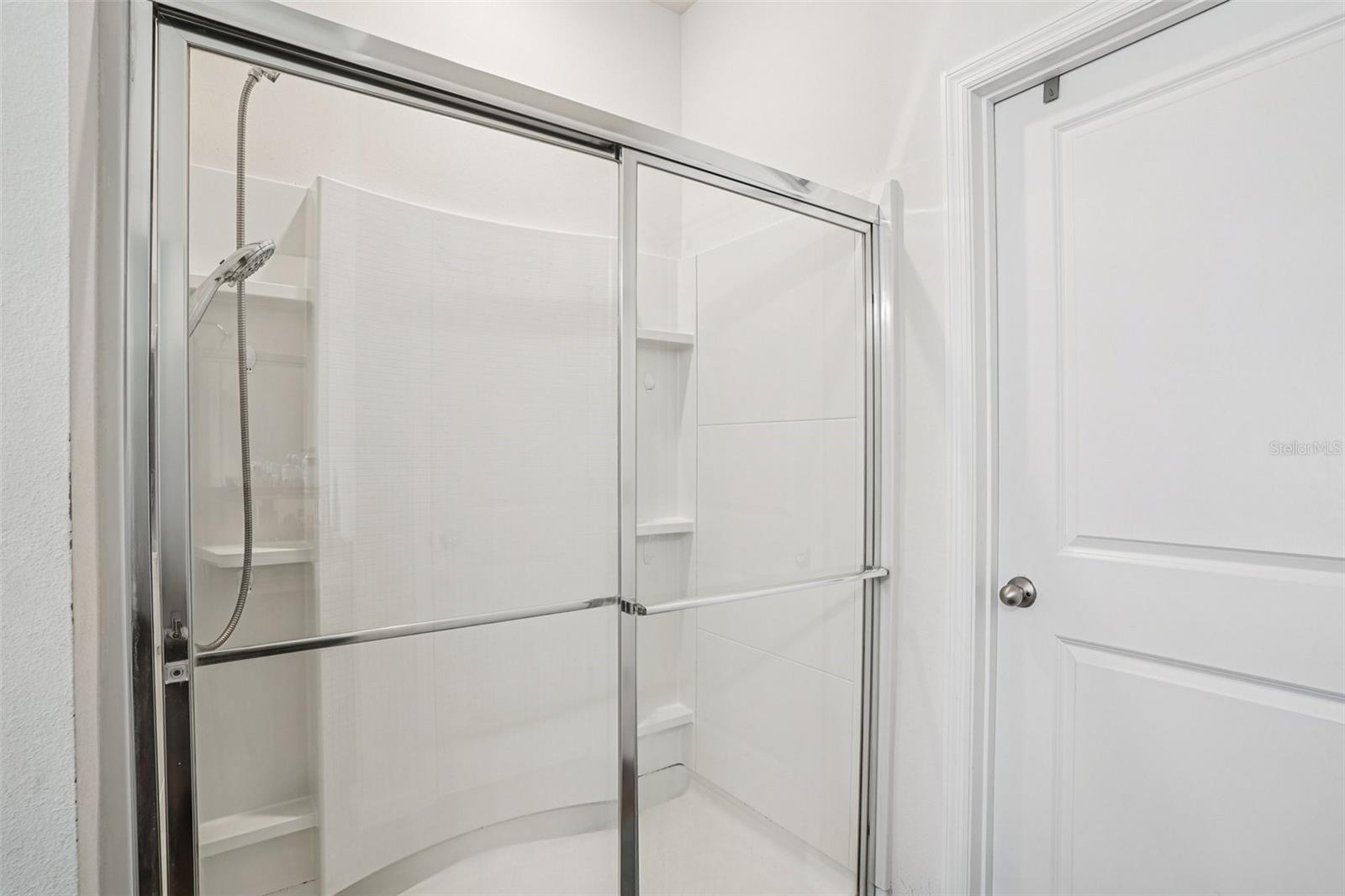 FERNANDA PLACE PH 1 - Residential