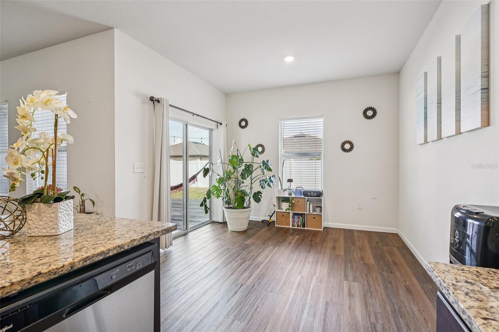 FERNANDA PLACE PH 1 - Residential