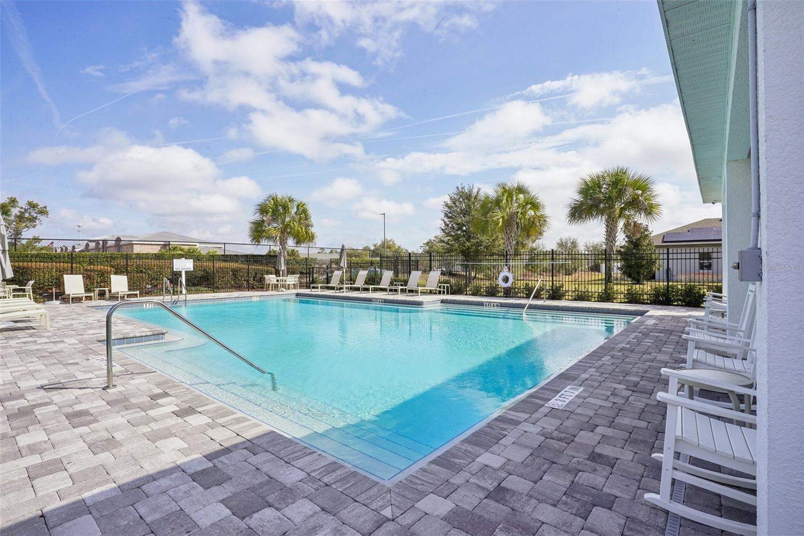 FERNANDA PLACE PH 1 - Residential