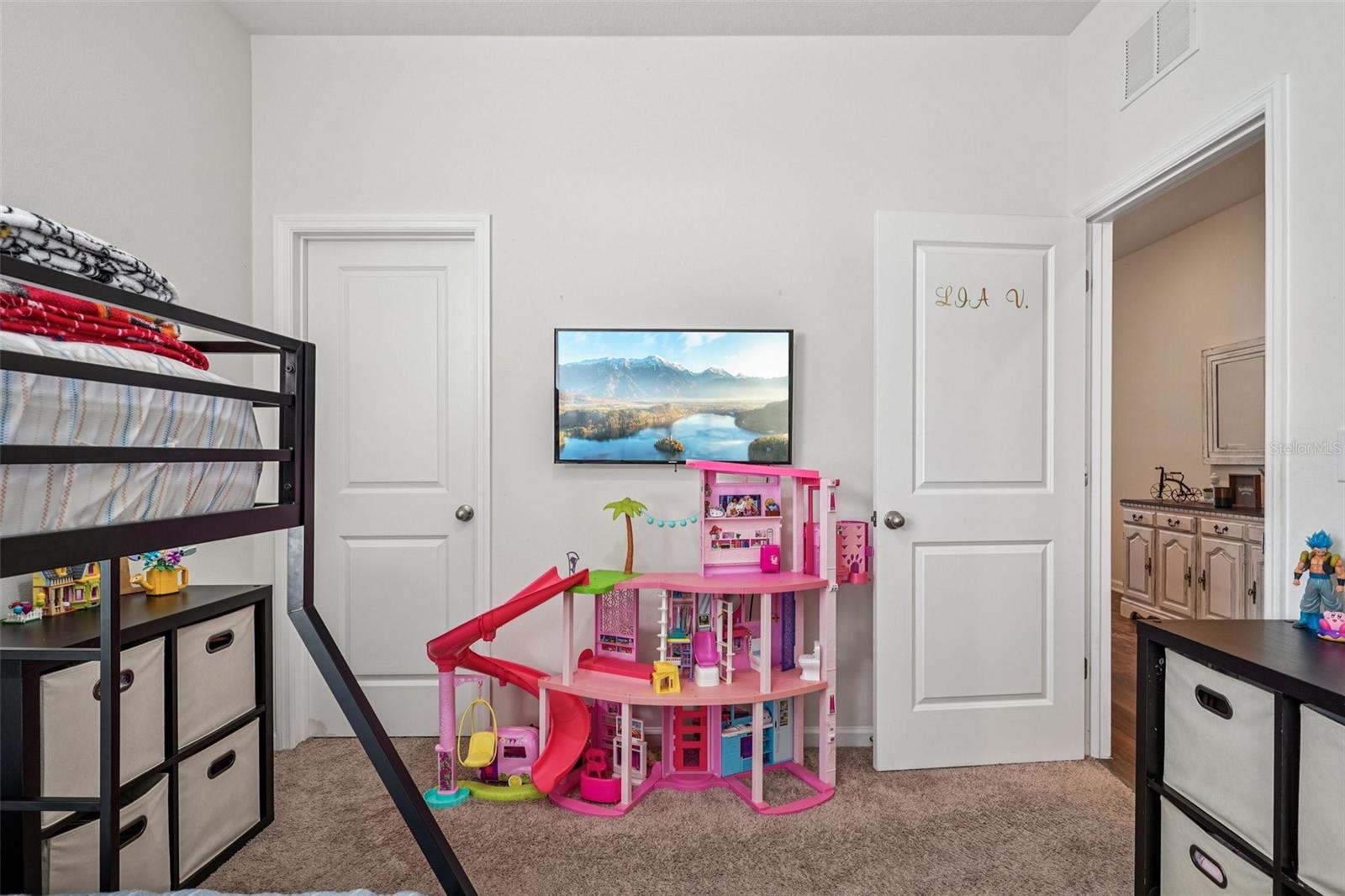 FERNANDA PLACE PH 1 - Residential